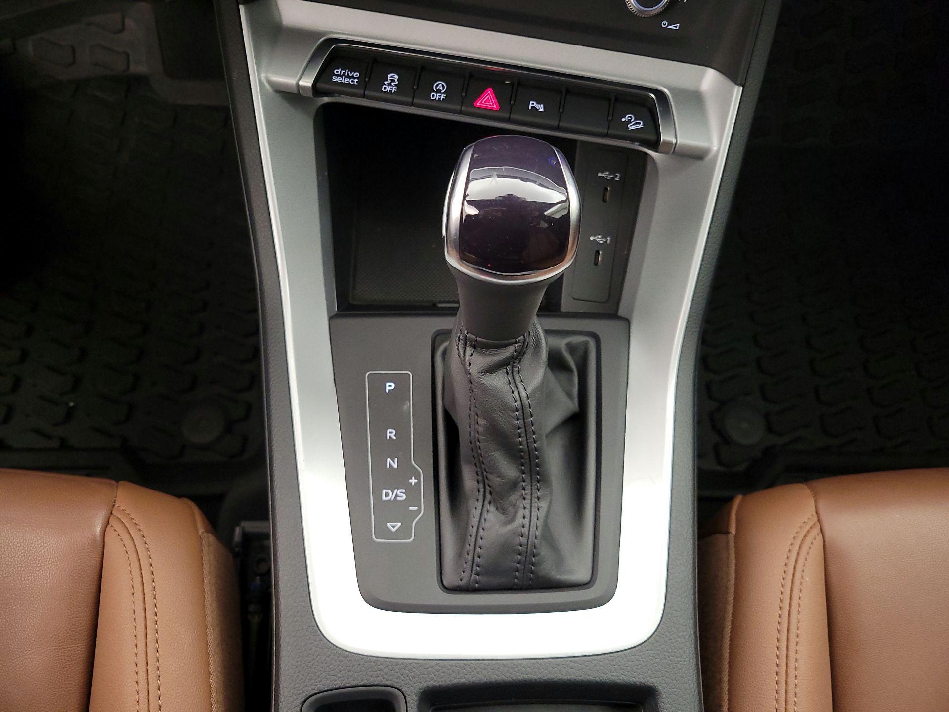 Thumbnail: 2022 Audi Q3 - 17