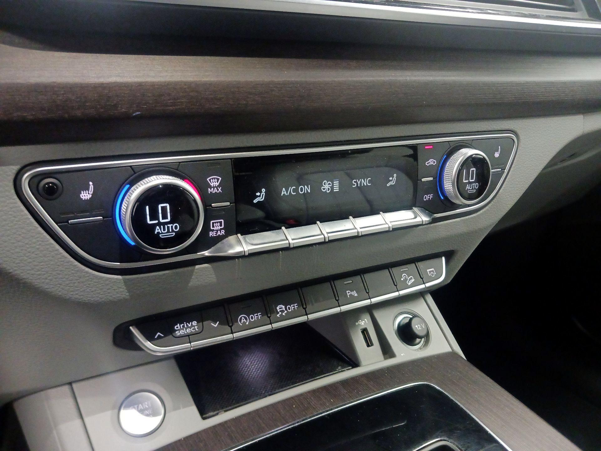 Thumbnail: 2022 Audi Q5 - 12