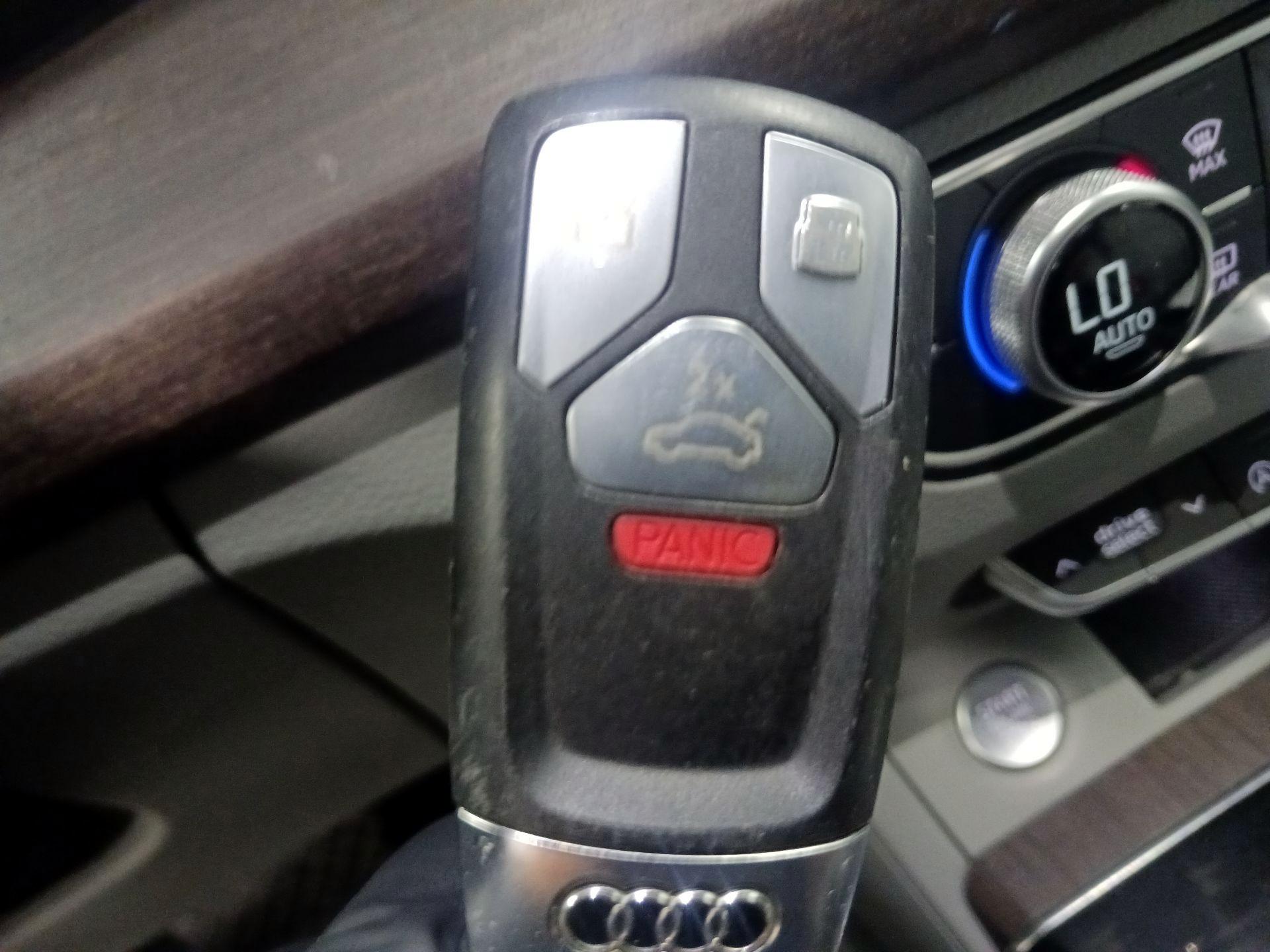 Thumbnail: 2022 Audi Q5 - 17