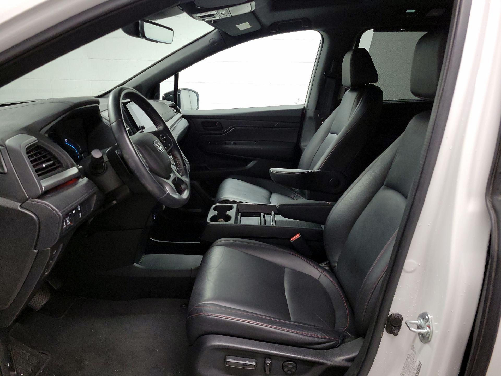 Thumbnail: 2023 Honda Odyssey - 11