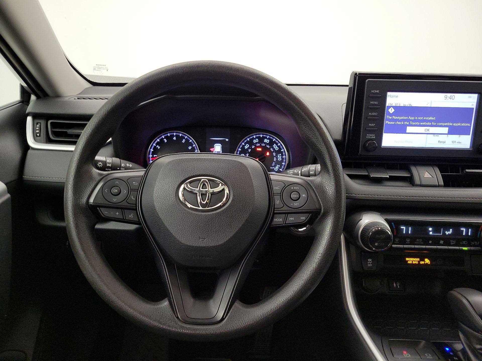 Thumbnail: 2019 Toyota RAV4 - 10