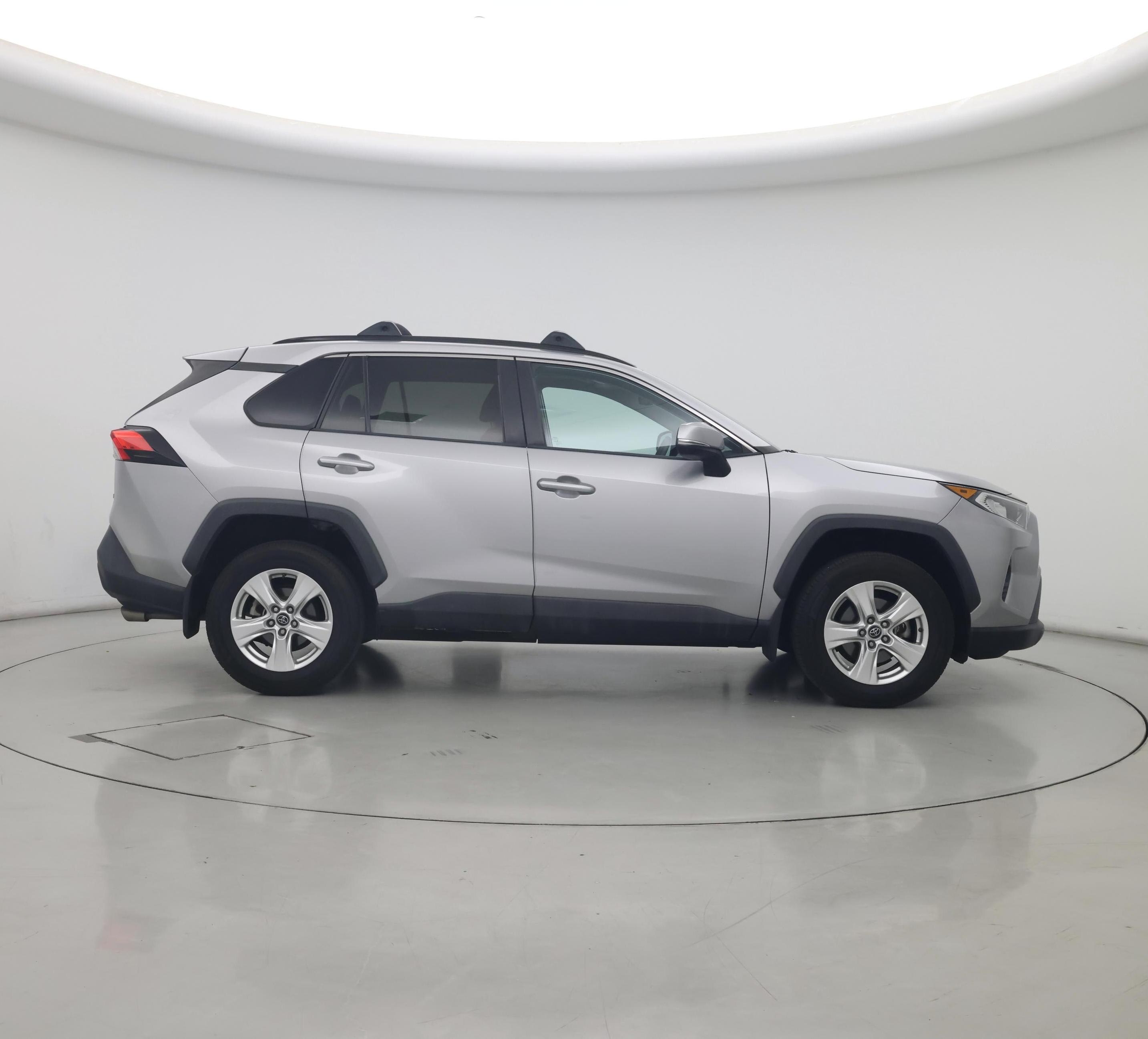 Thumbnail: 2019 Toyota RAV4 - 7