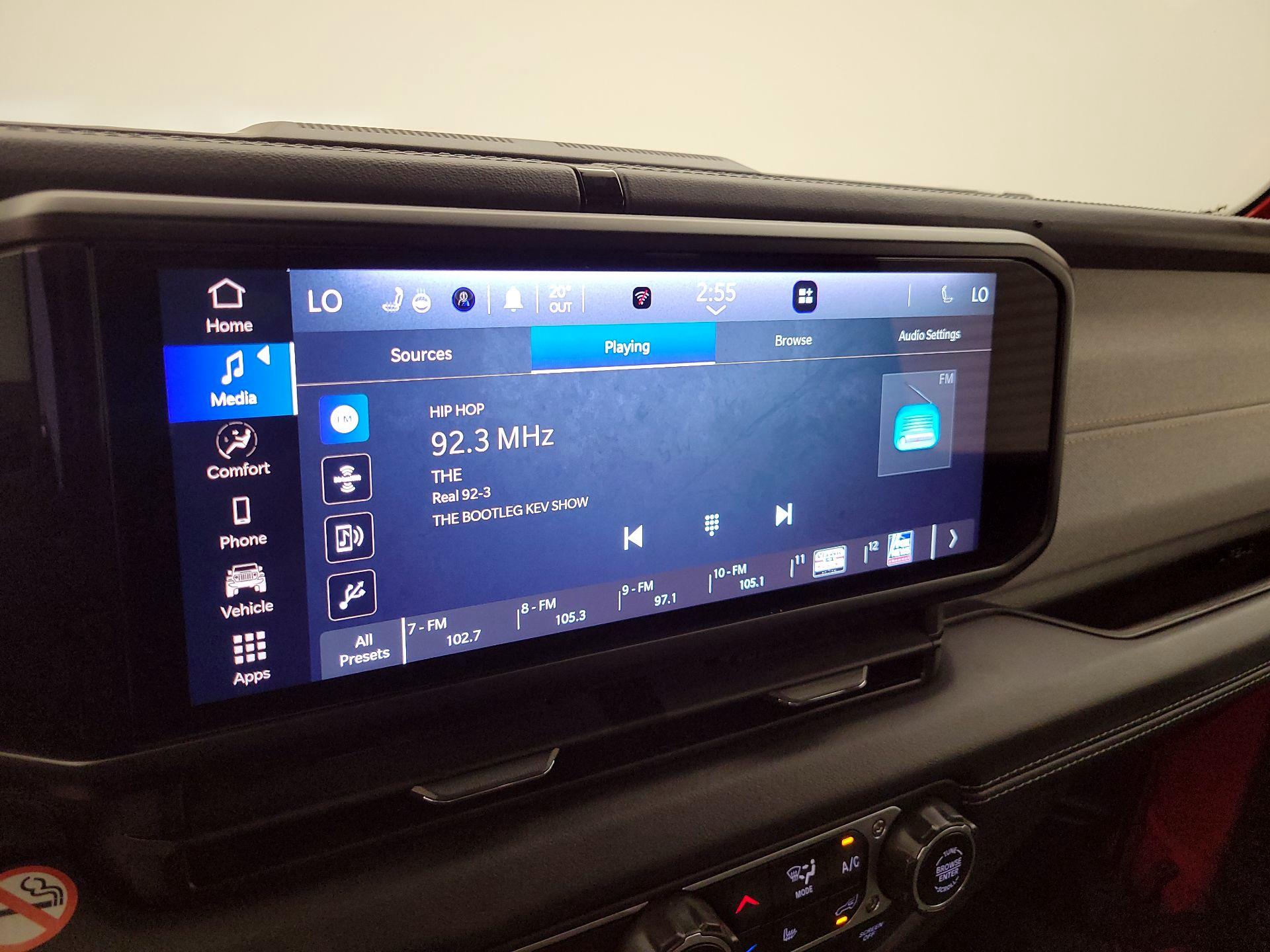 Thumbnail: 2024 Jeep Wrangler - 15