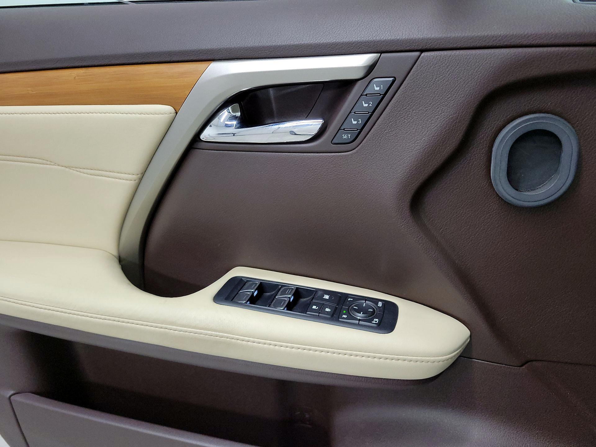 Thumbnail: 2017 Lexus RX - 10