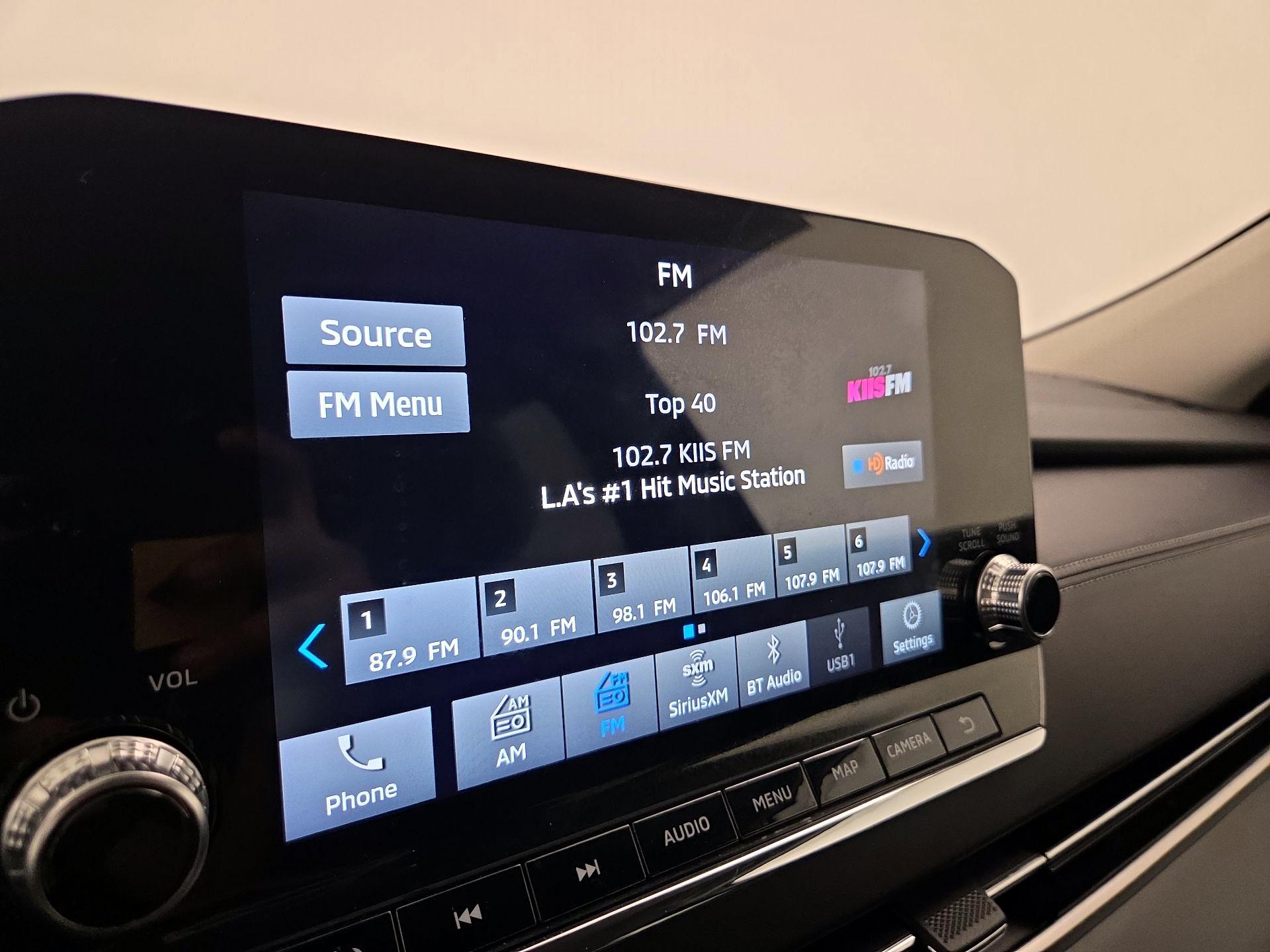 Thumbnail: 2024 Mitsubishi Outlander - 16