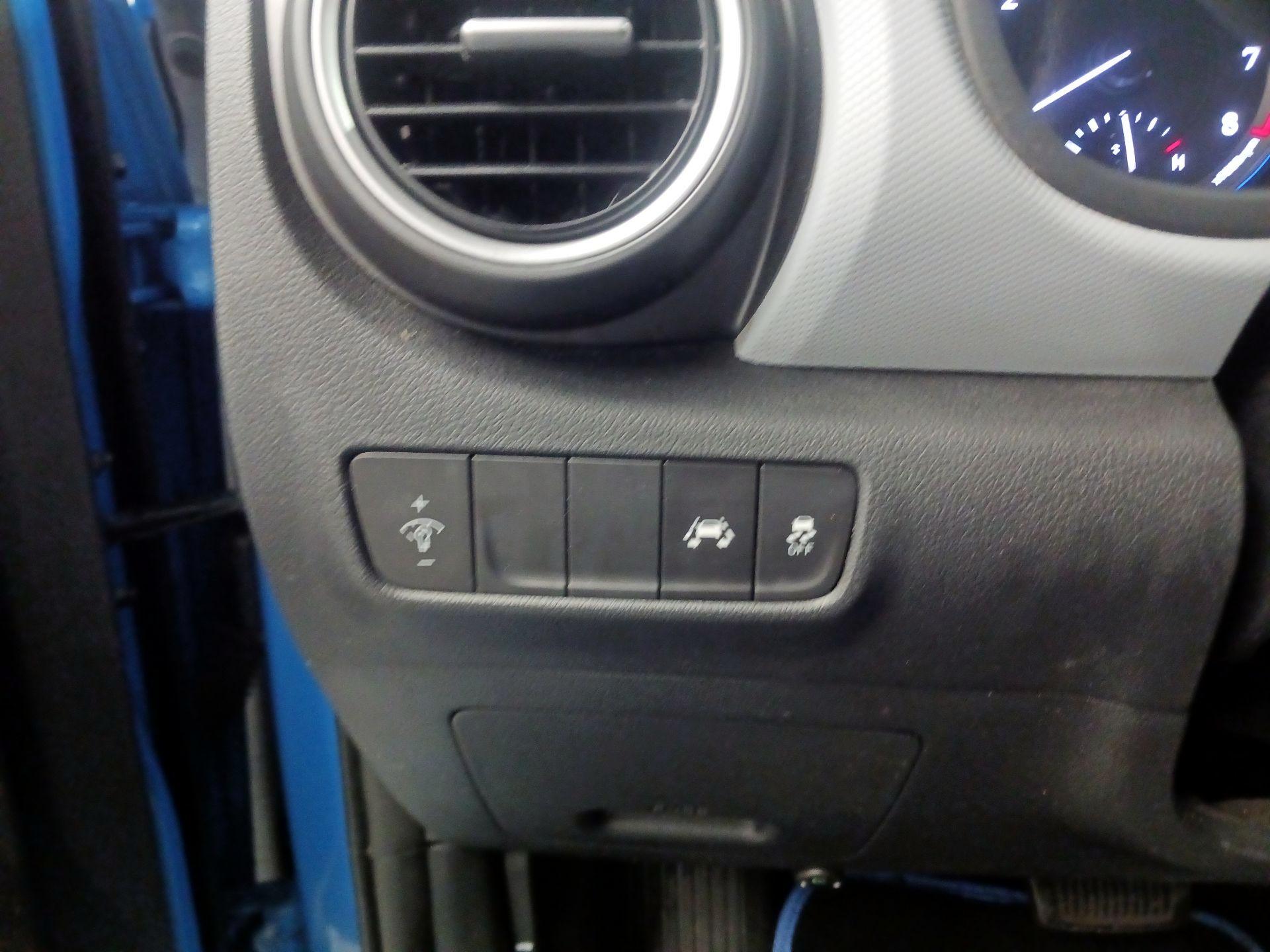 Thumbnail: 2021 Hyundai Kona - 11