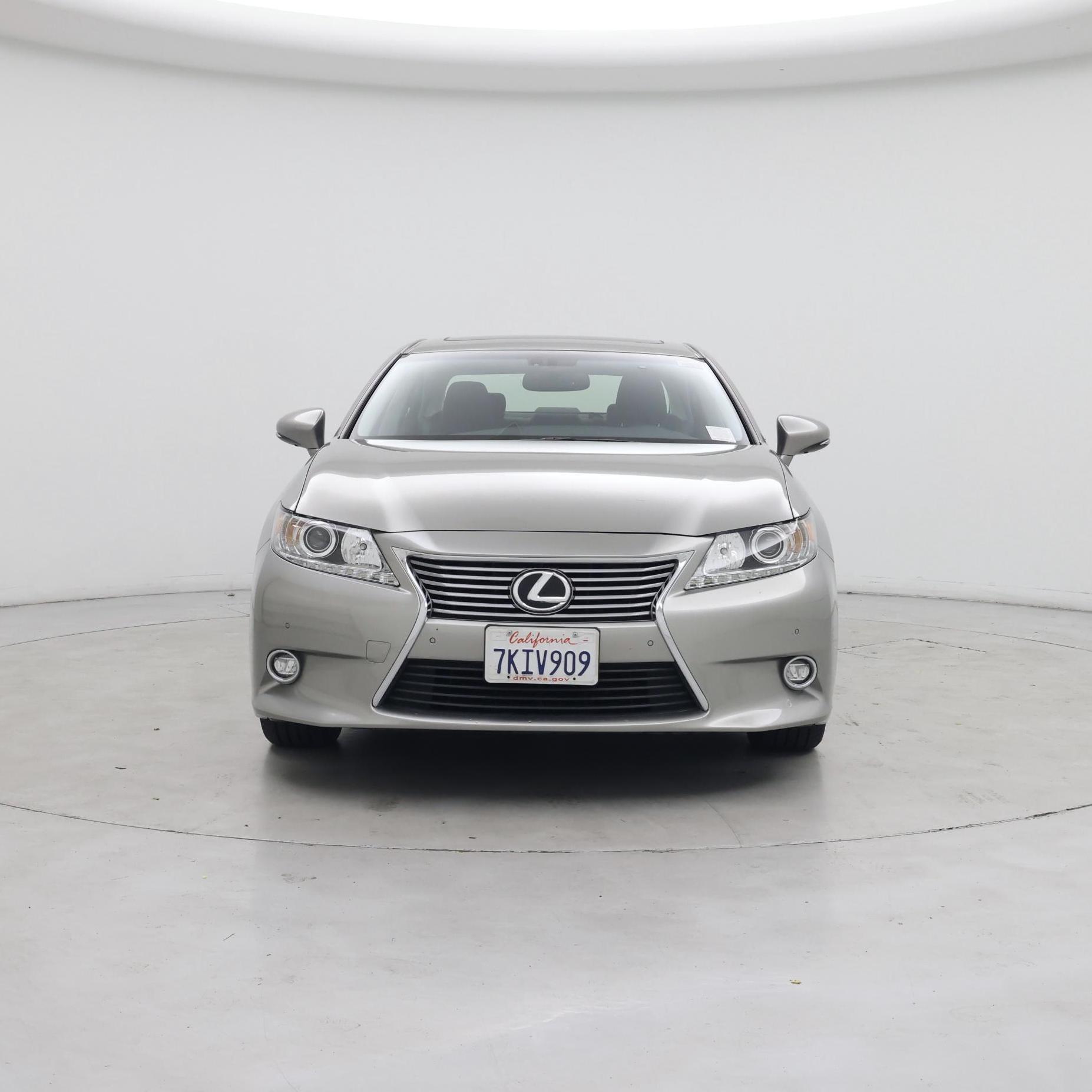 Thumbnail: 2015 Lexus ES - 5