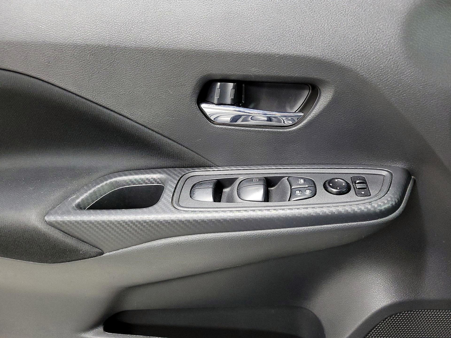 Thumbnail: 2021 Nissan Versa - 10