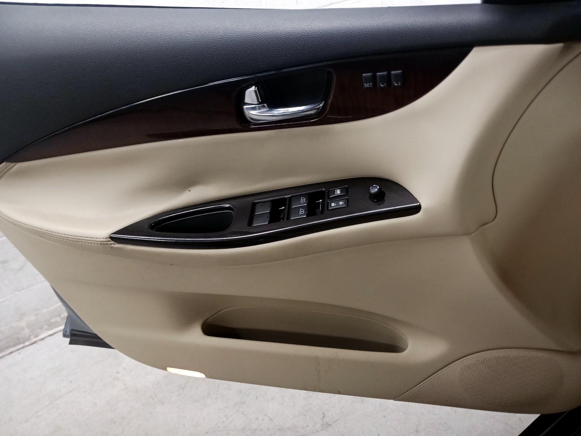 Thumbnail: 2016 INFINITI QX50 - 10