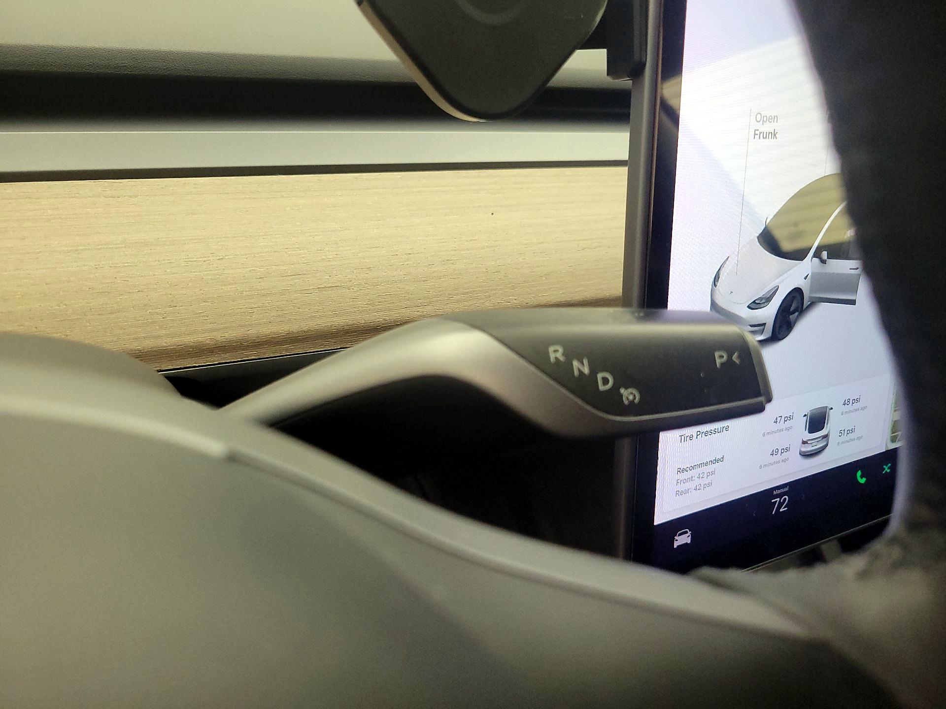 Thumbnail: 2021 Tesla Model 3 - 17