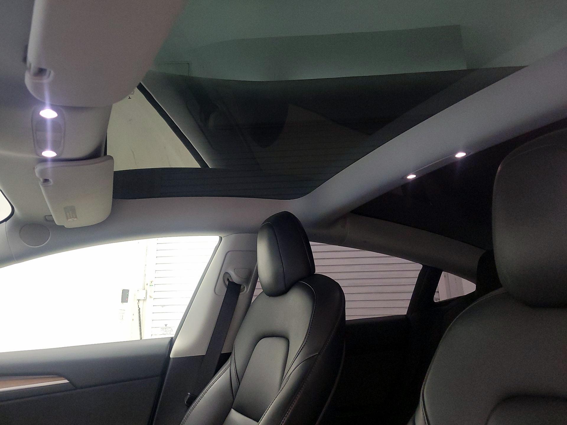 Thumbnail: 2021 Tesla Model 3 - 19