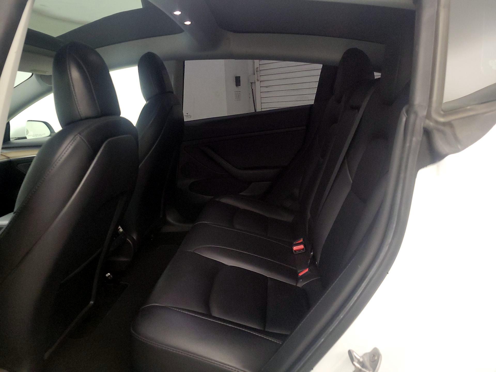 Thumbnail: 2021 Tesla Model 3 - 20