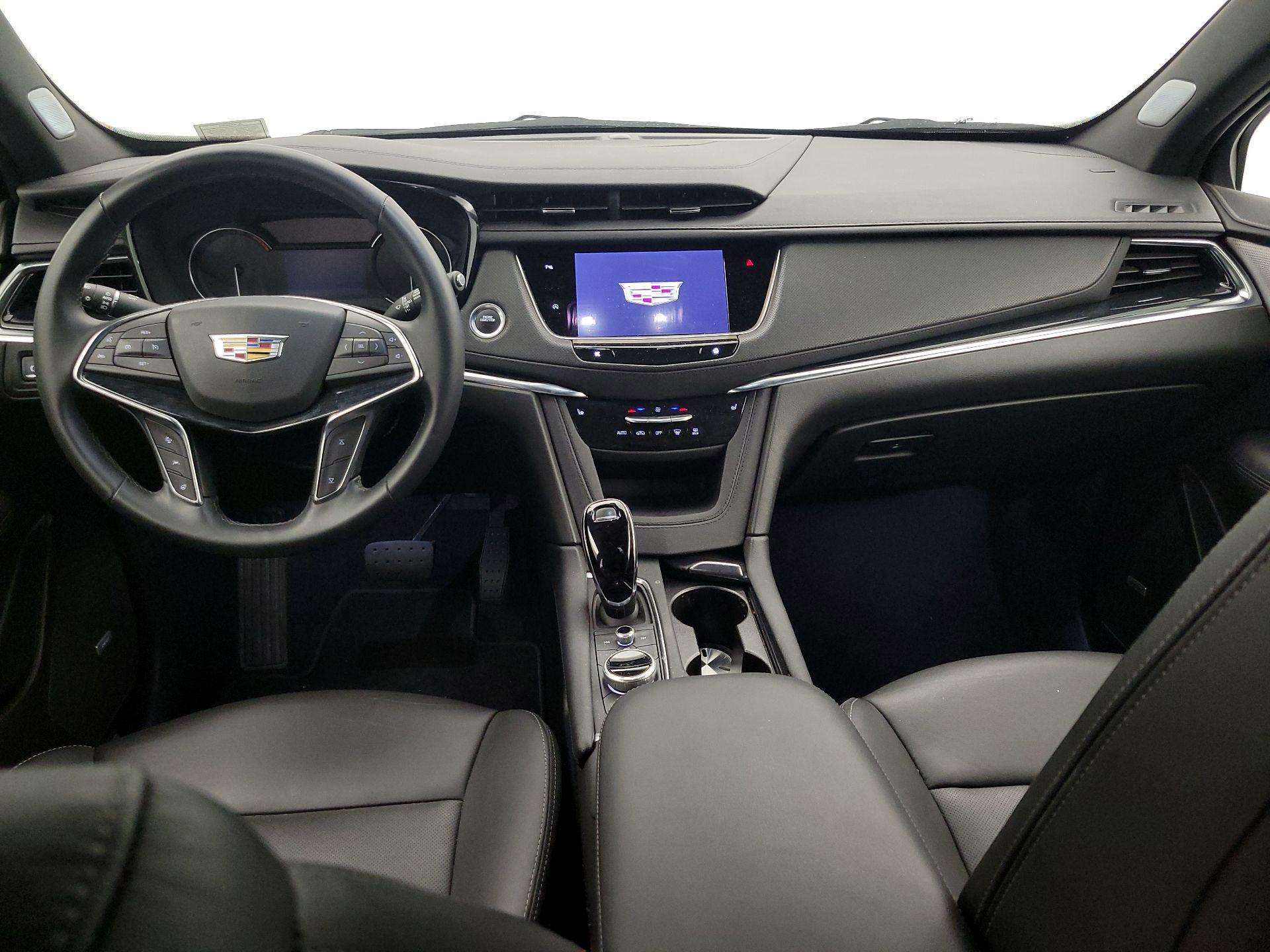 Thumbnail: 2025 Cadillac XT5 - 9