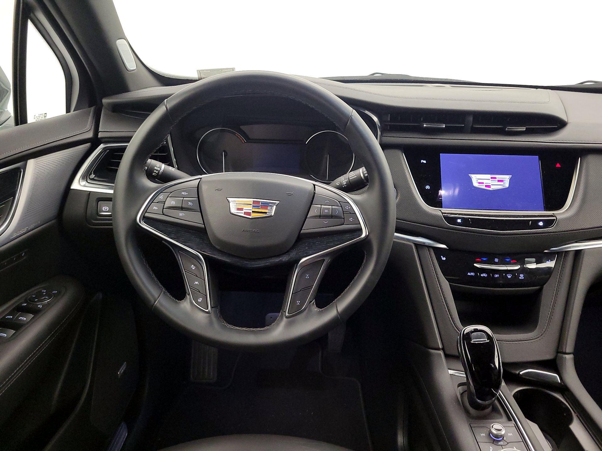 Thumbnail: 2025 Cadillac XT5 - 10