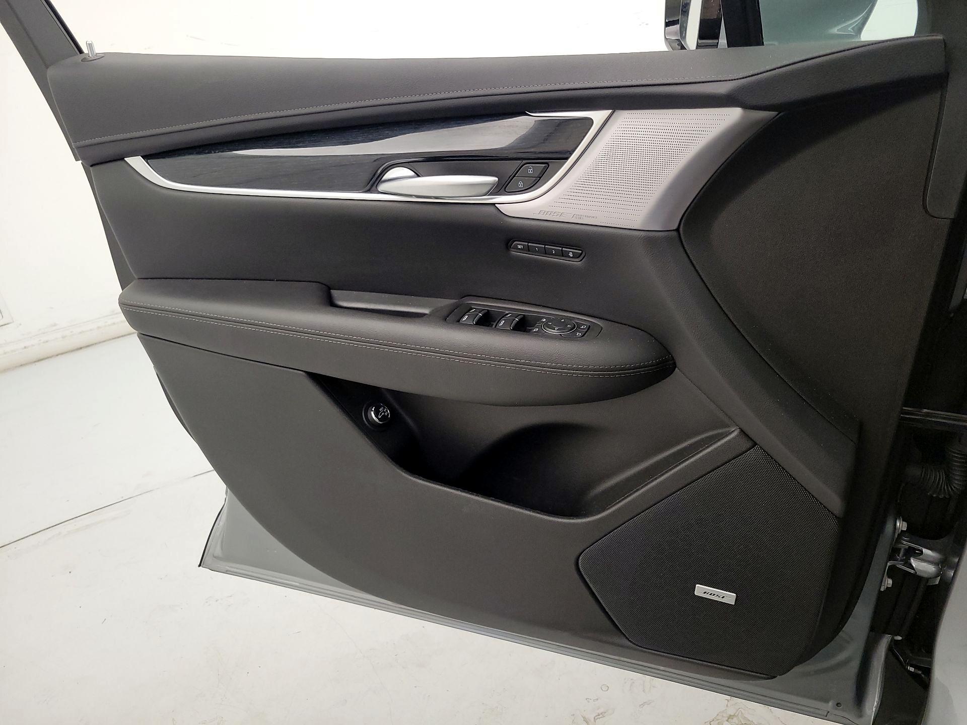 Thumbnail: 2025 Cadillac XT5 - 12