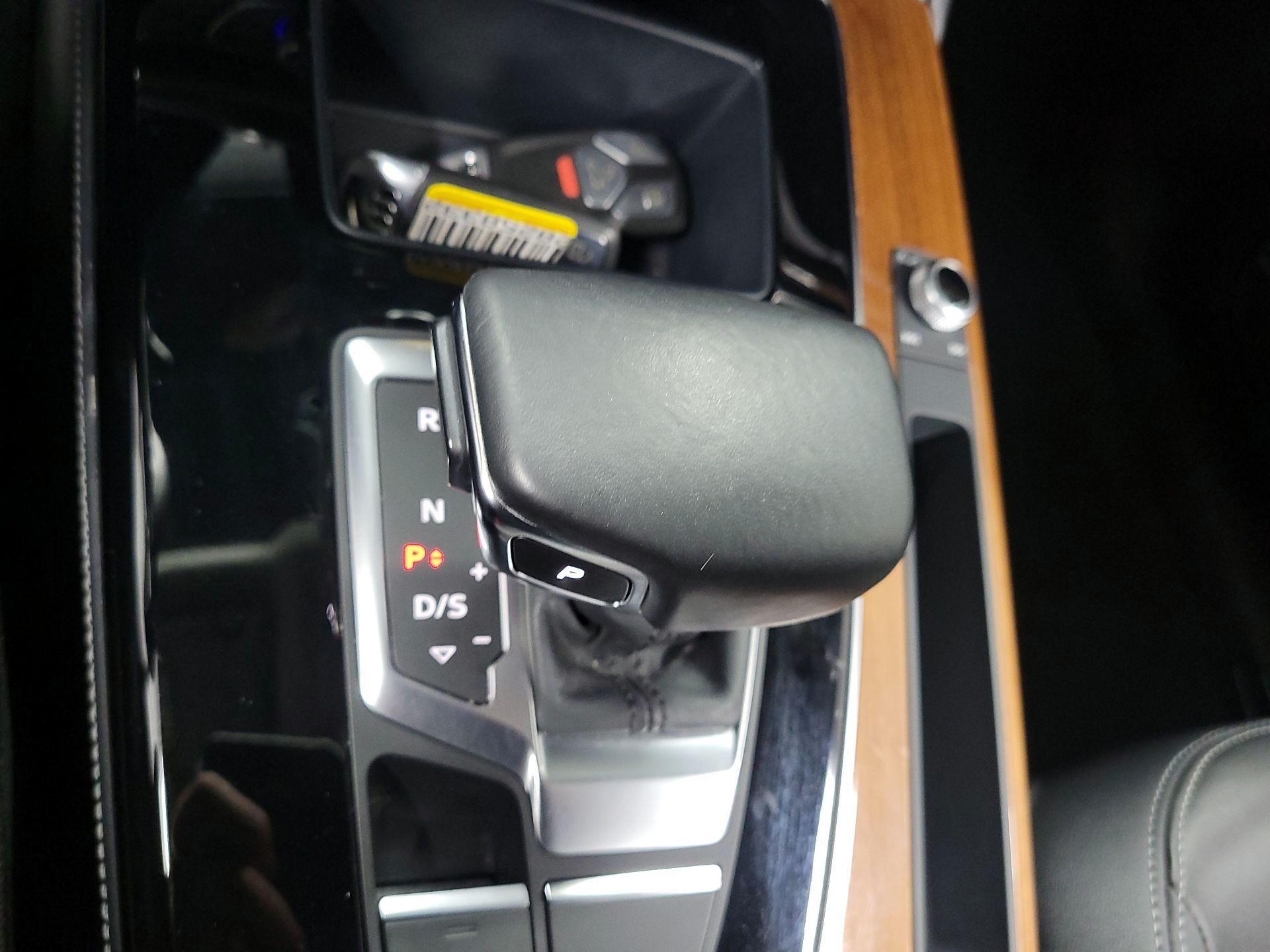 Thumbnail: 2022 Audi Q5 - 14