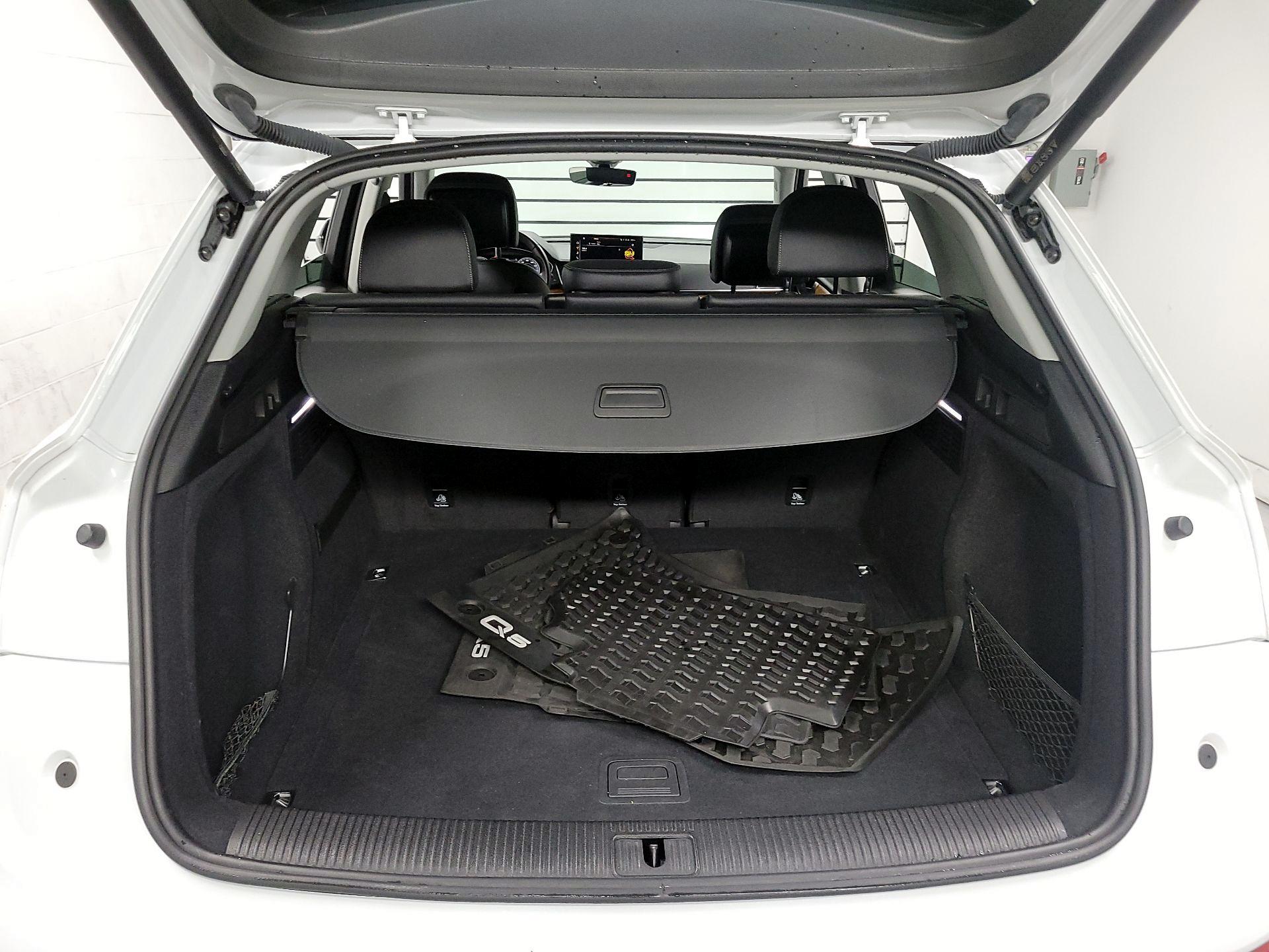 Thumbnail: 2022 Audi Q5 - 16