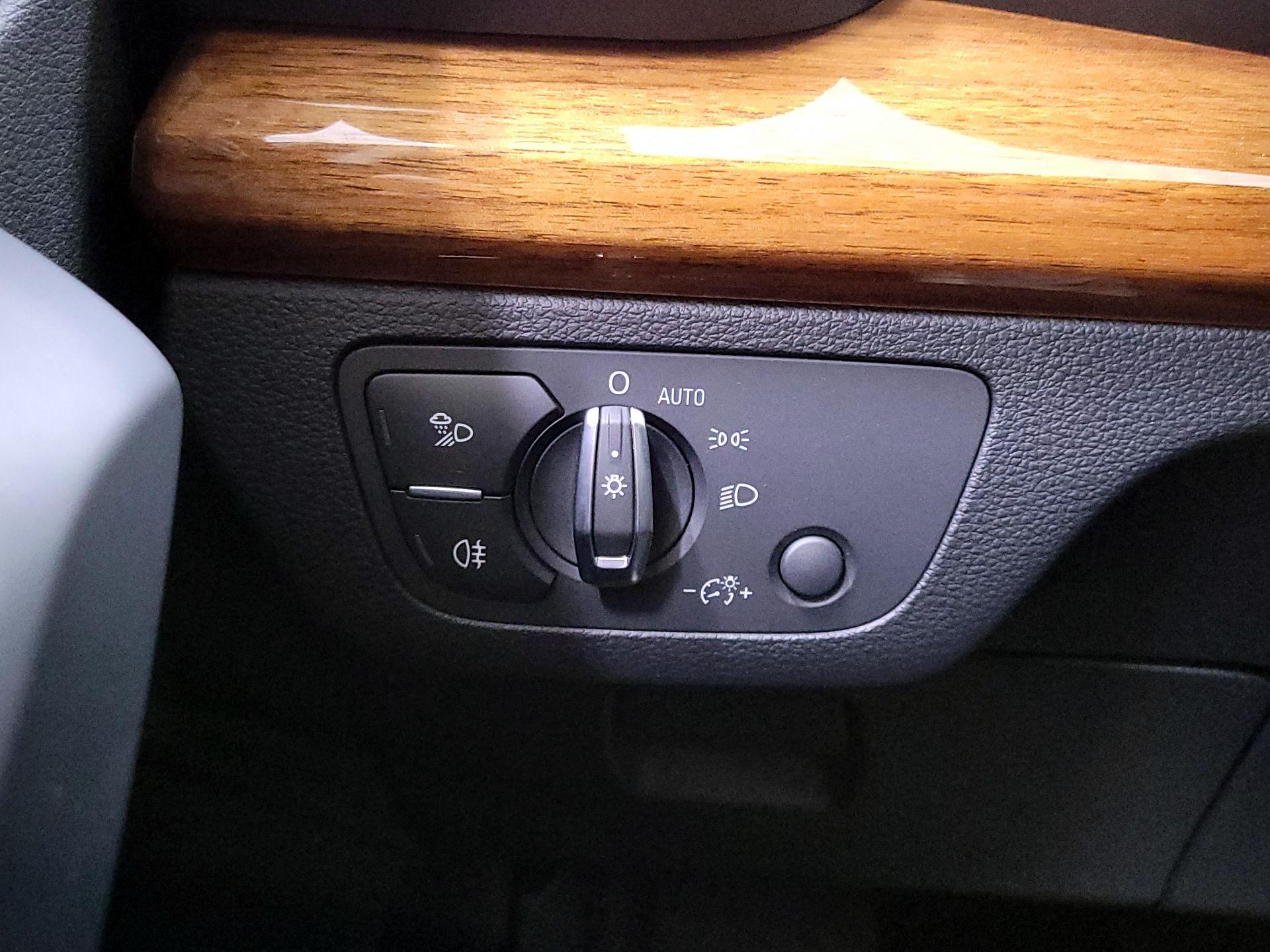 Thumbnail: 2023 Audi Q5 - 13