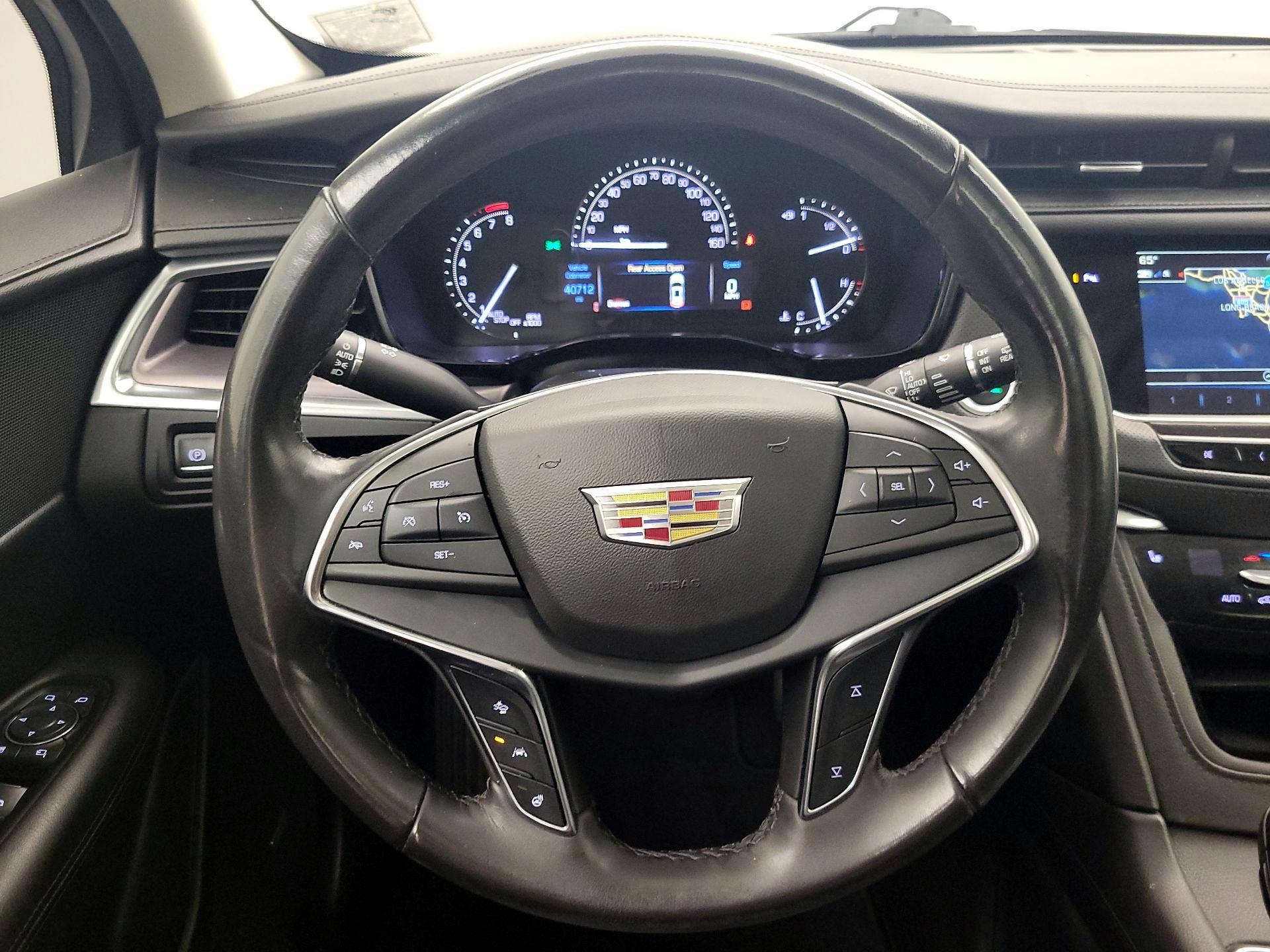 Thumbnail: 2018 Cadillac XT5 - 10