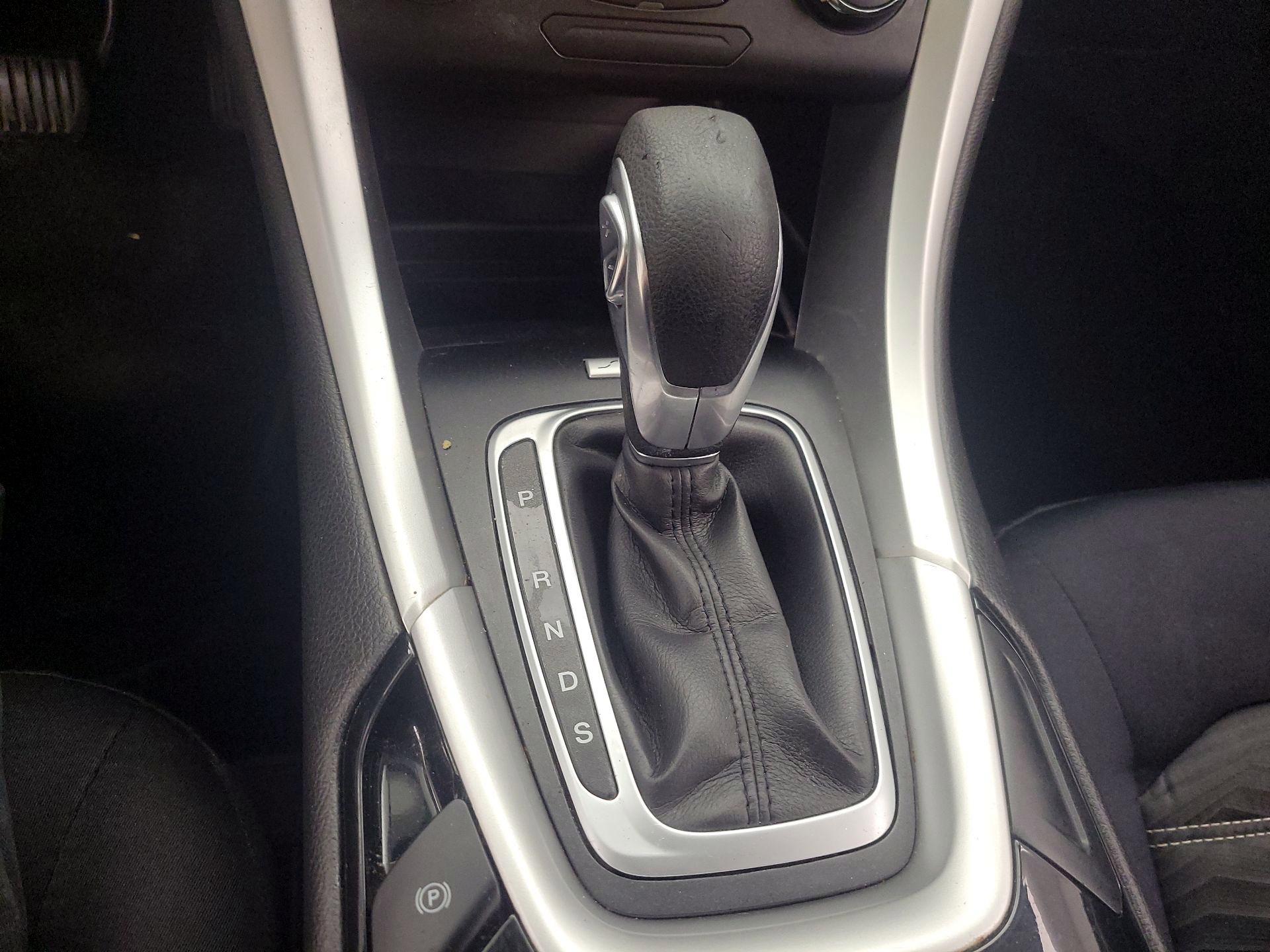 Thumbnail: 2016 Ford Fusion - 17