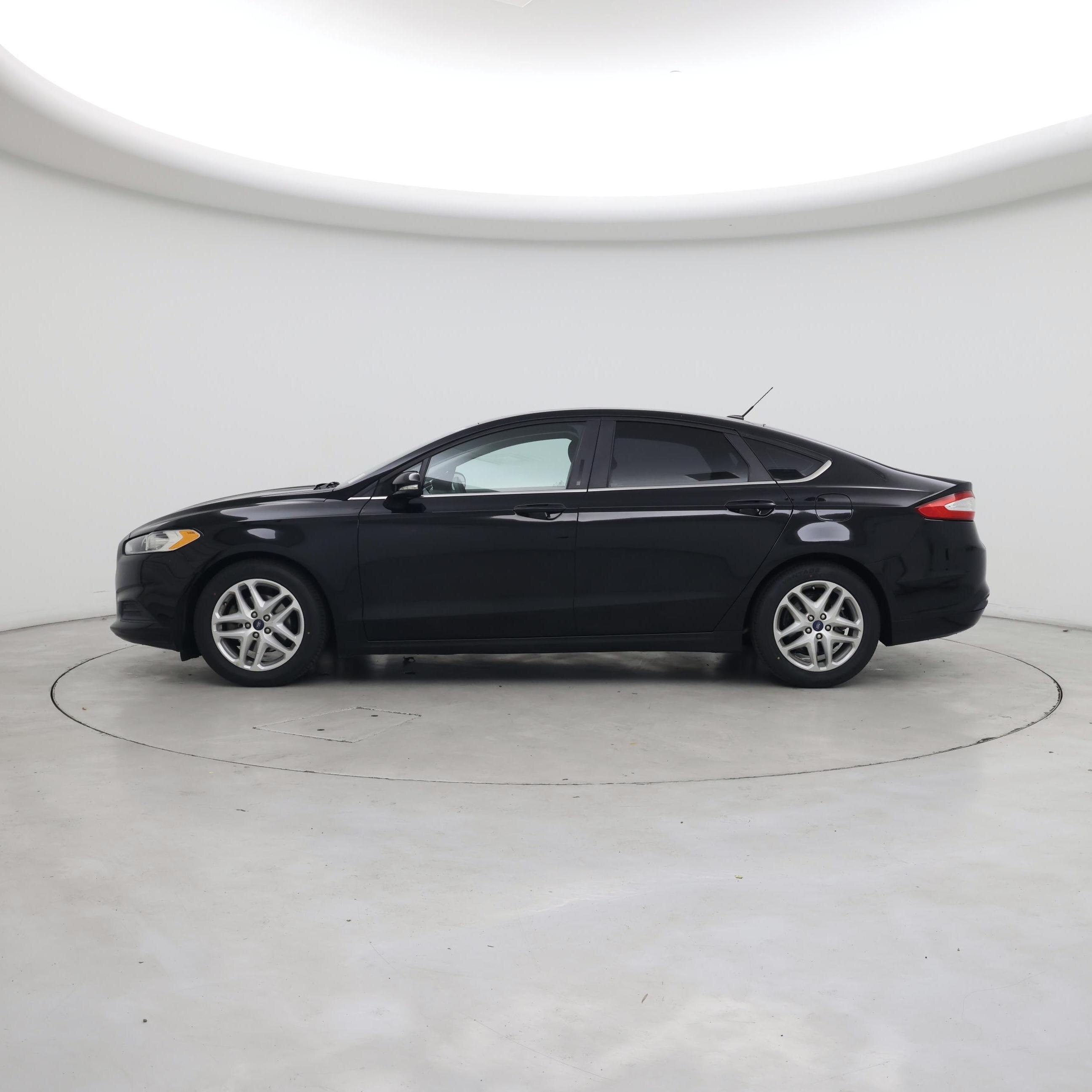 Thumbnail: 2016 Ford Fusion - 3