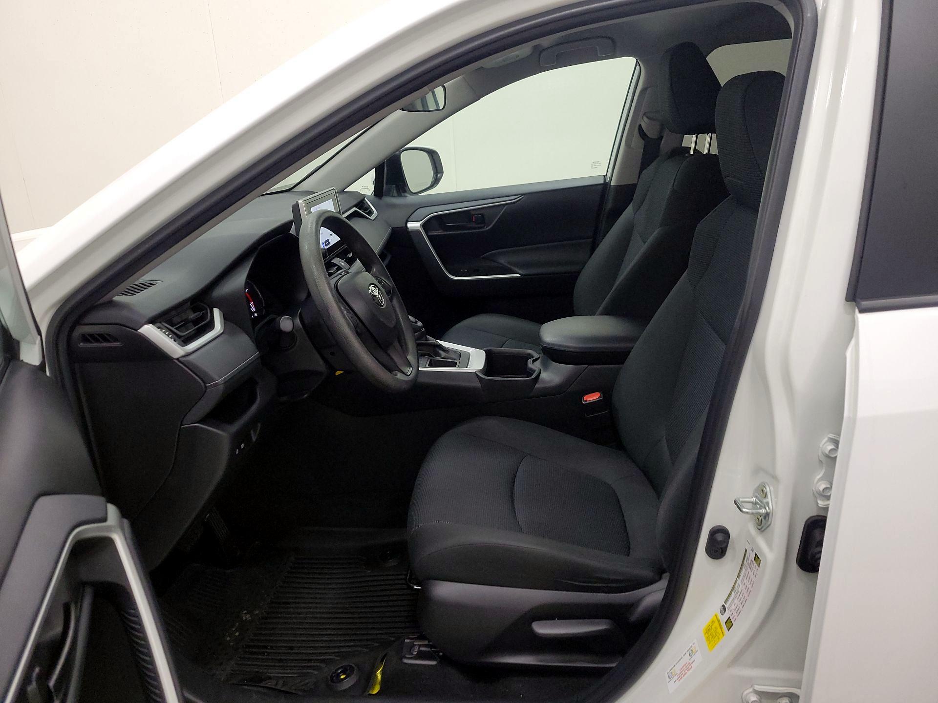 Thumbnail: 2024 Toyota RAV4 - 11