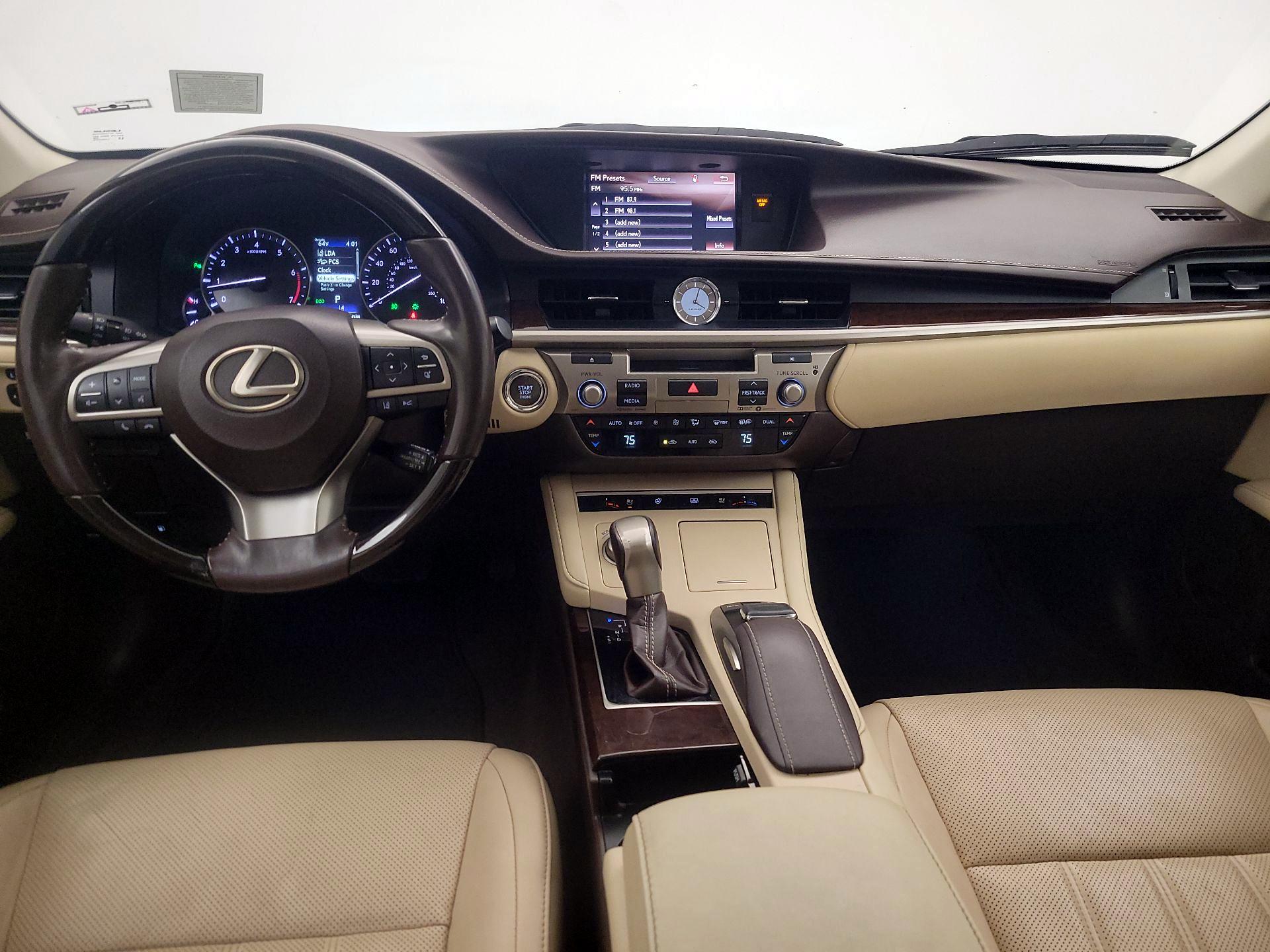 Thumbnail: 2018 Lexus ES - 9