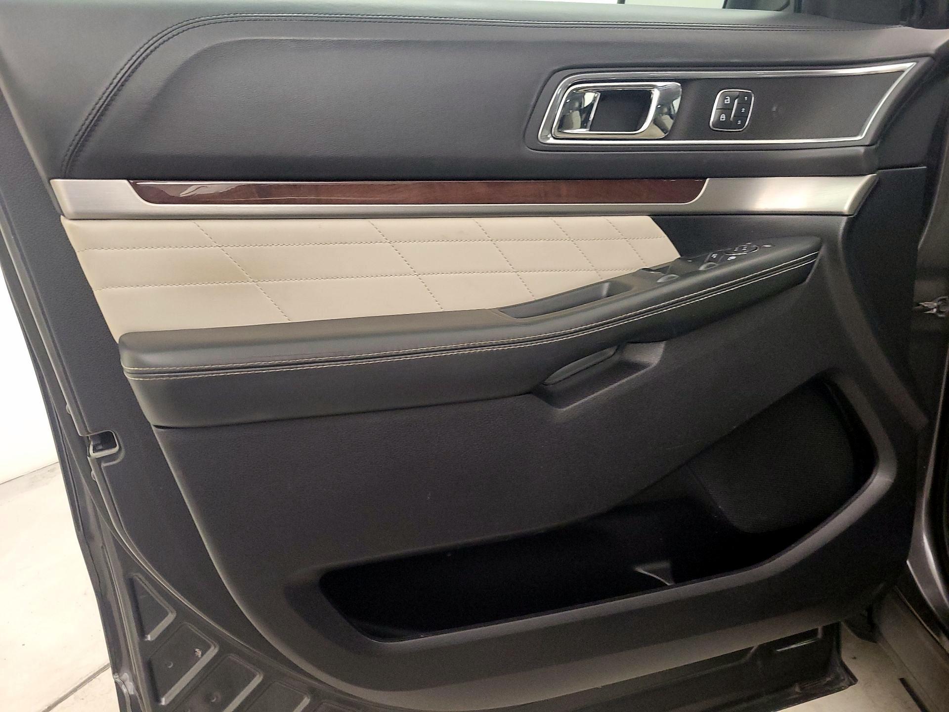 Thumbnail: 2018 Ford Explorer - 12