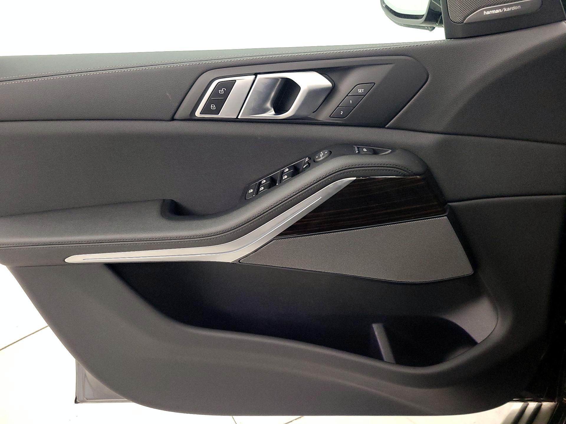 Thumbnail: 2021 BMW X5 - 12