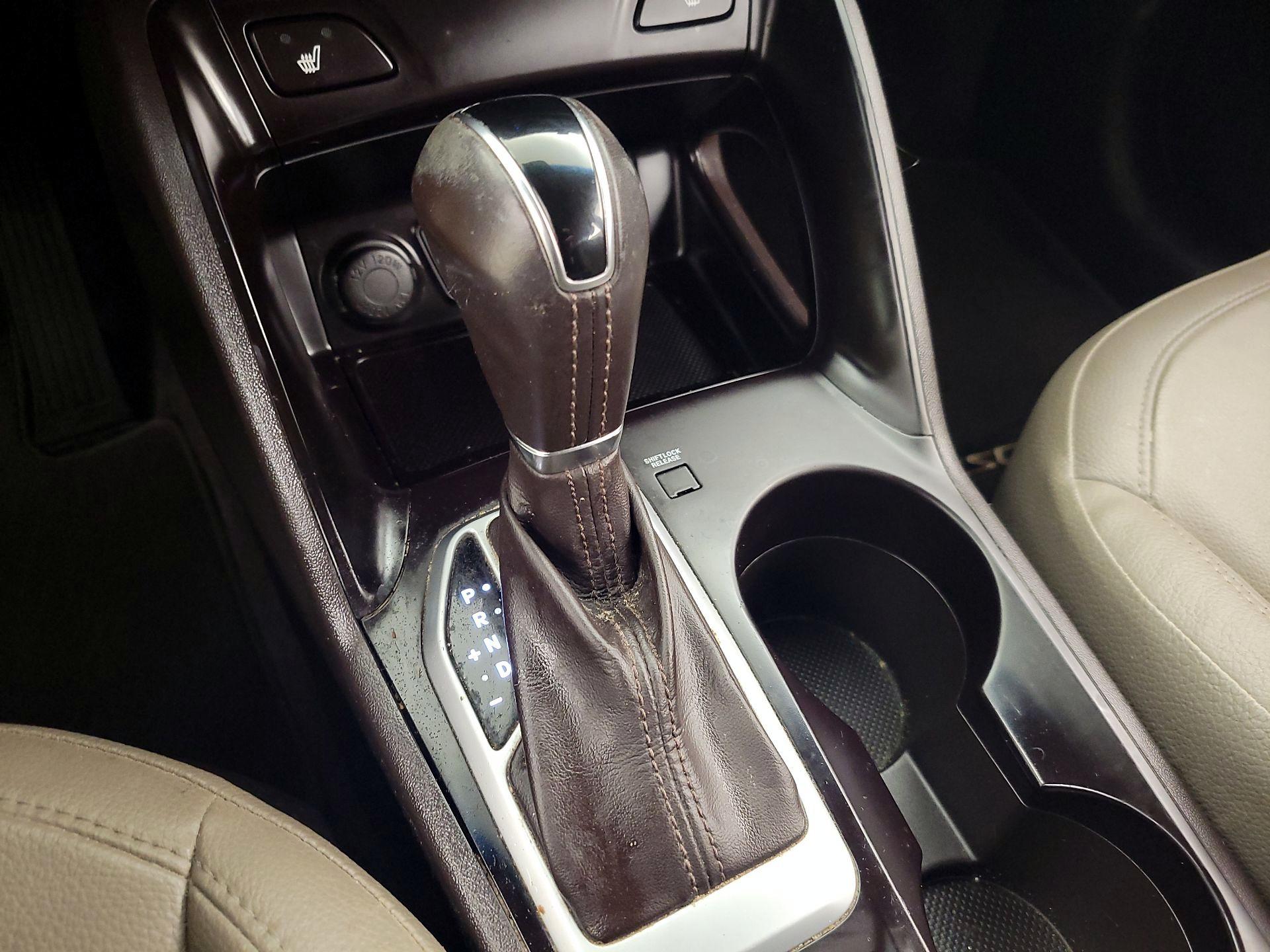 Thumbnail: 2015 Hyundai Tucson - 17