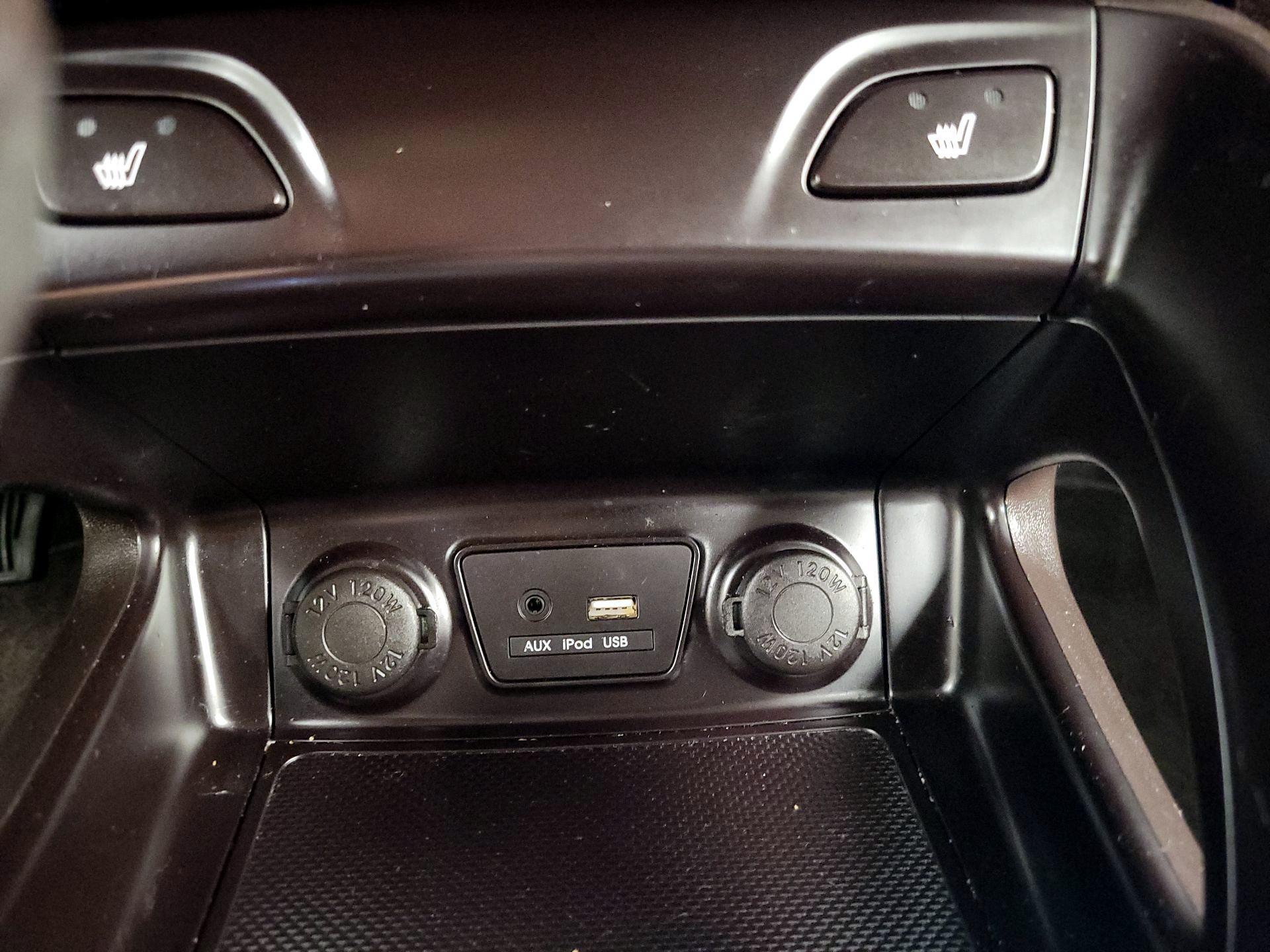 Thumbnail: 2015 Hyundai Tucson - 18