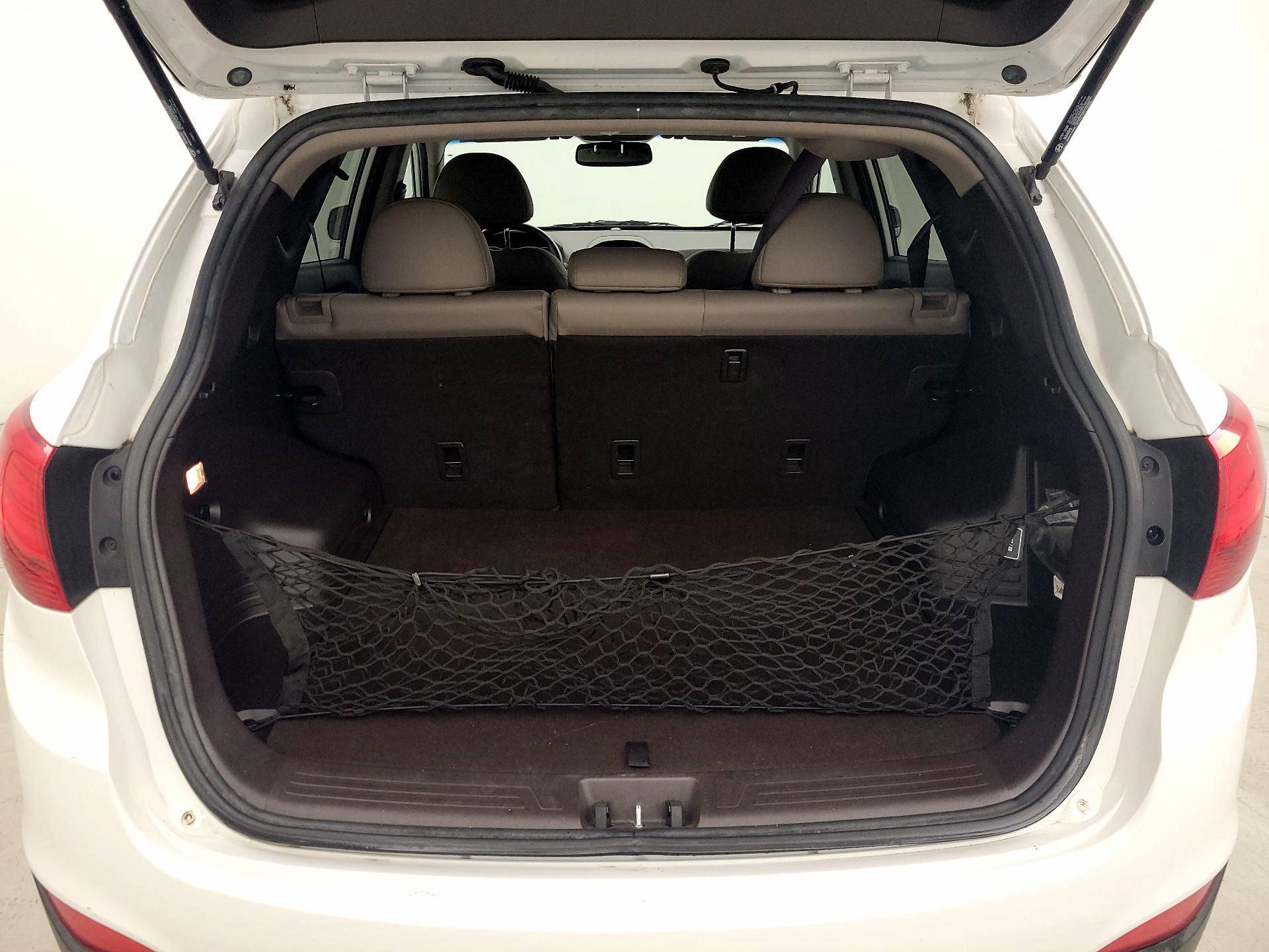 Thumbnail: 2015 Hyundai Tucson - 20