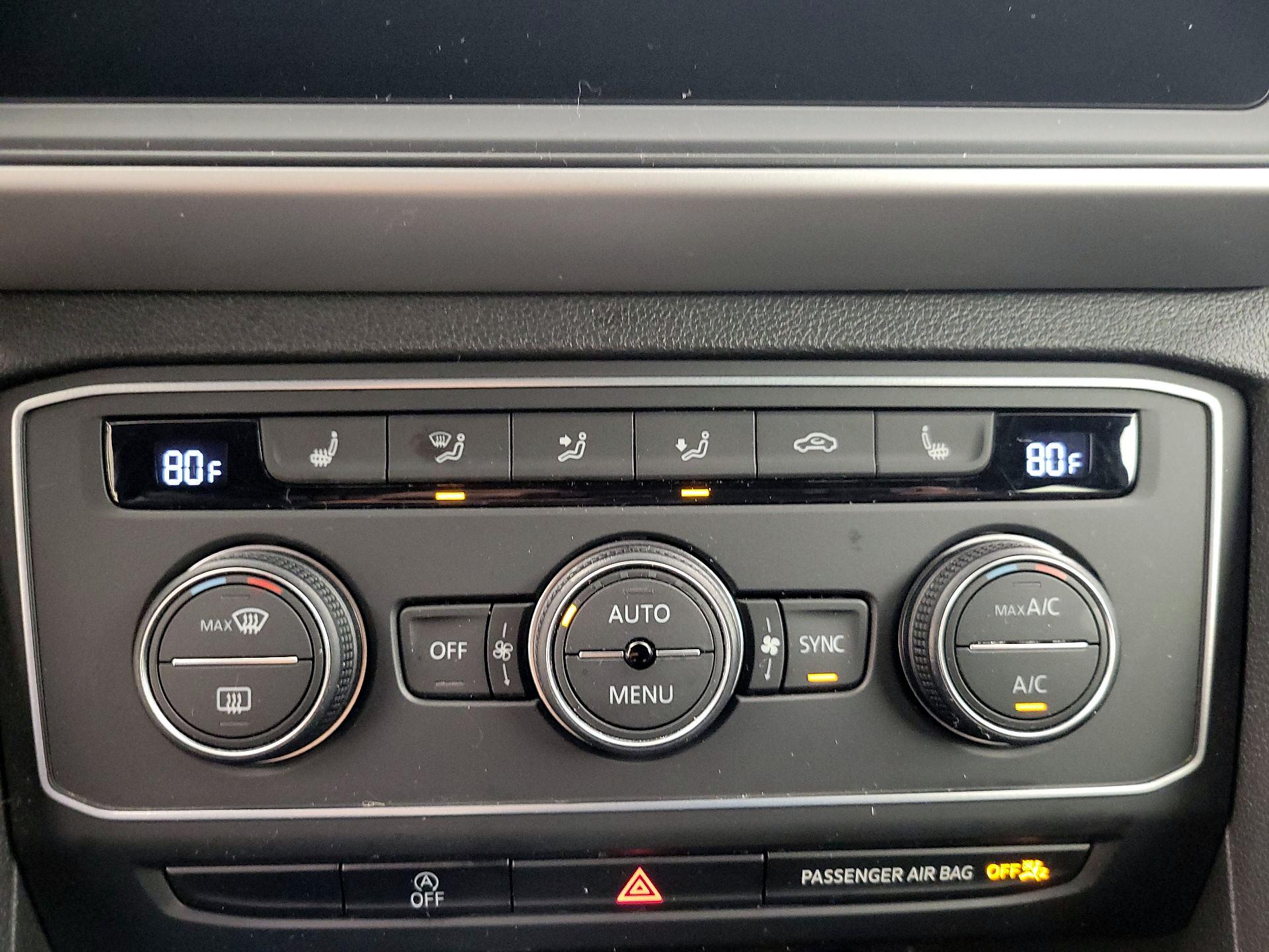 Thumbnail: 2021 Volkswagen Atlas - 16