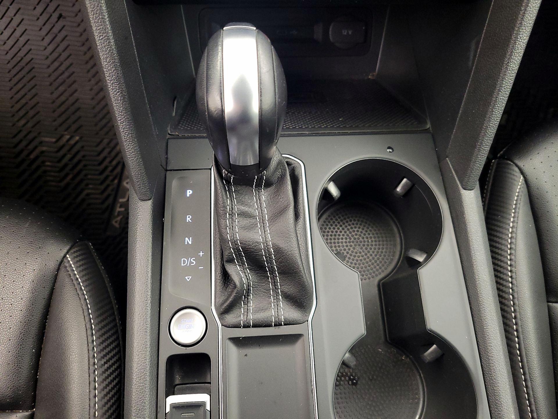 Thumbnail: 2021 Volkswagen Atlas - 17