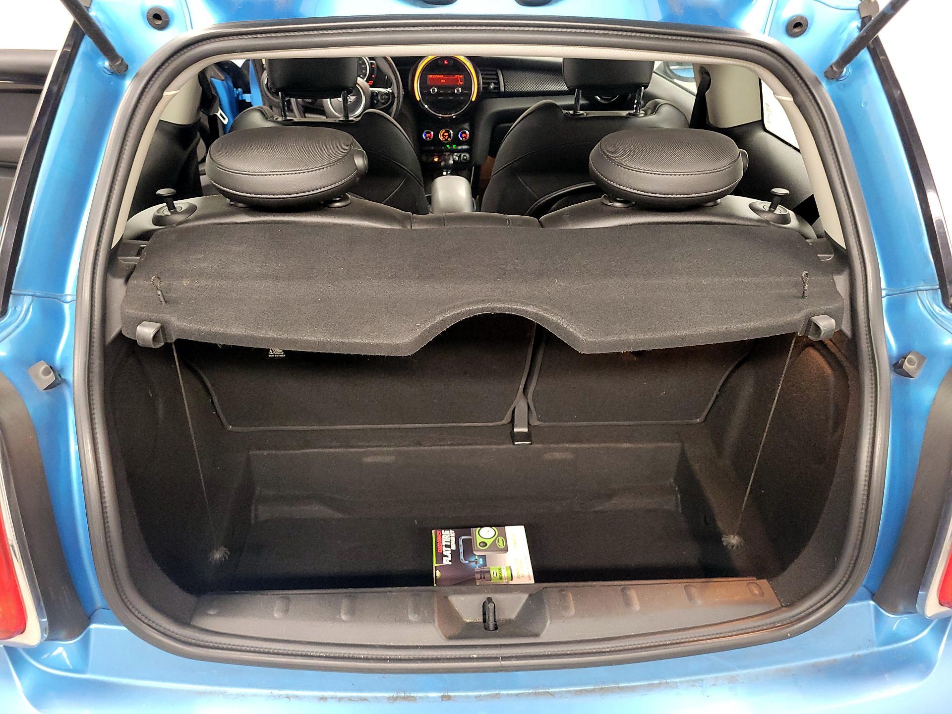 Thumbnail: 2016 MINI Cooper Hardtop - 16