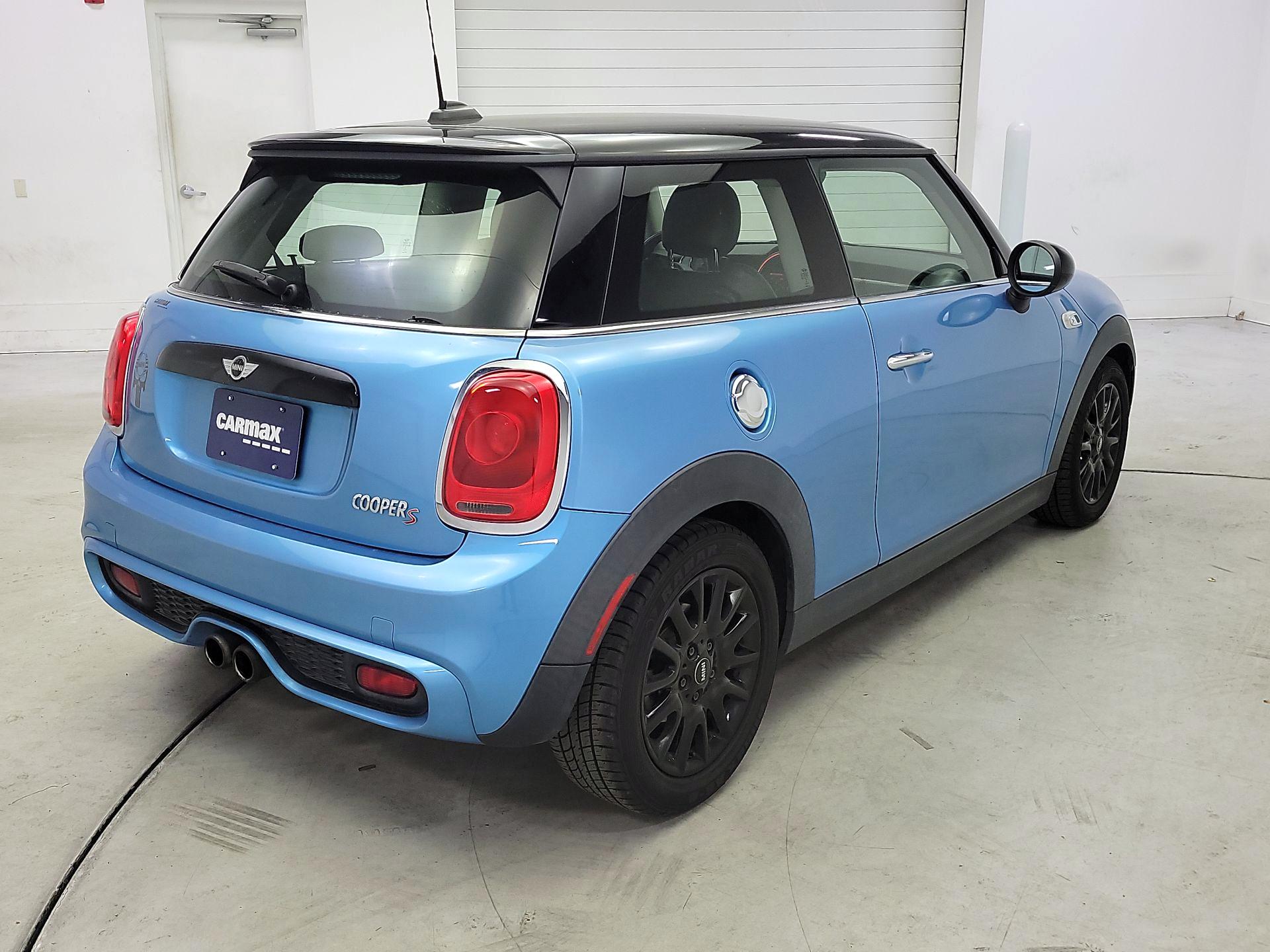 Thumbnail: 2016 MINI Cooper Hardtop - 5