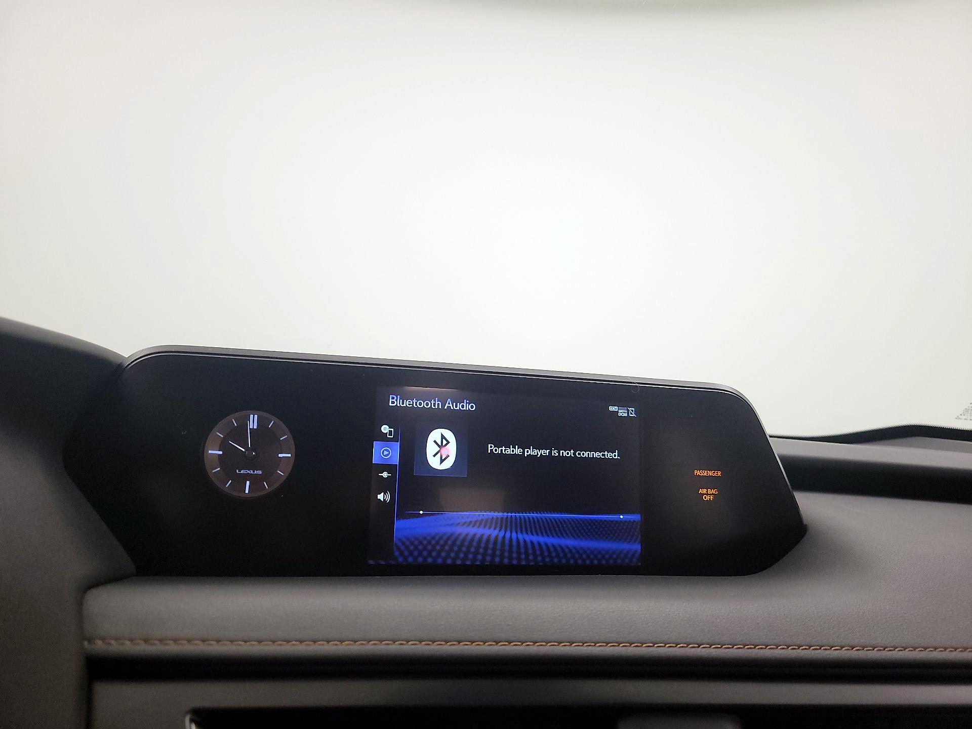 Thumbnail: 2021 Lexus UX - 15