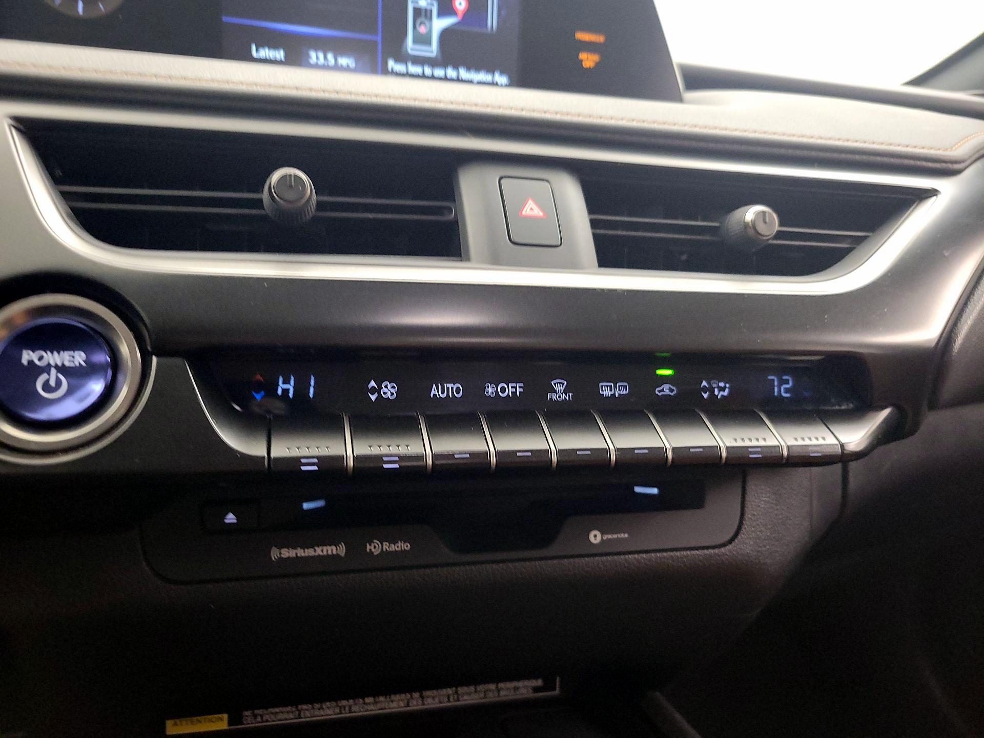 Thumbnail: 2021 Lexus UX - 16