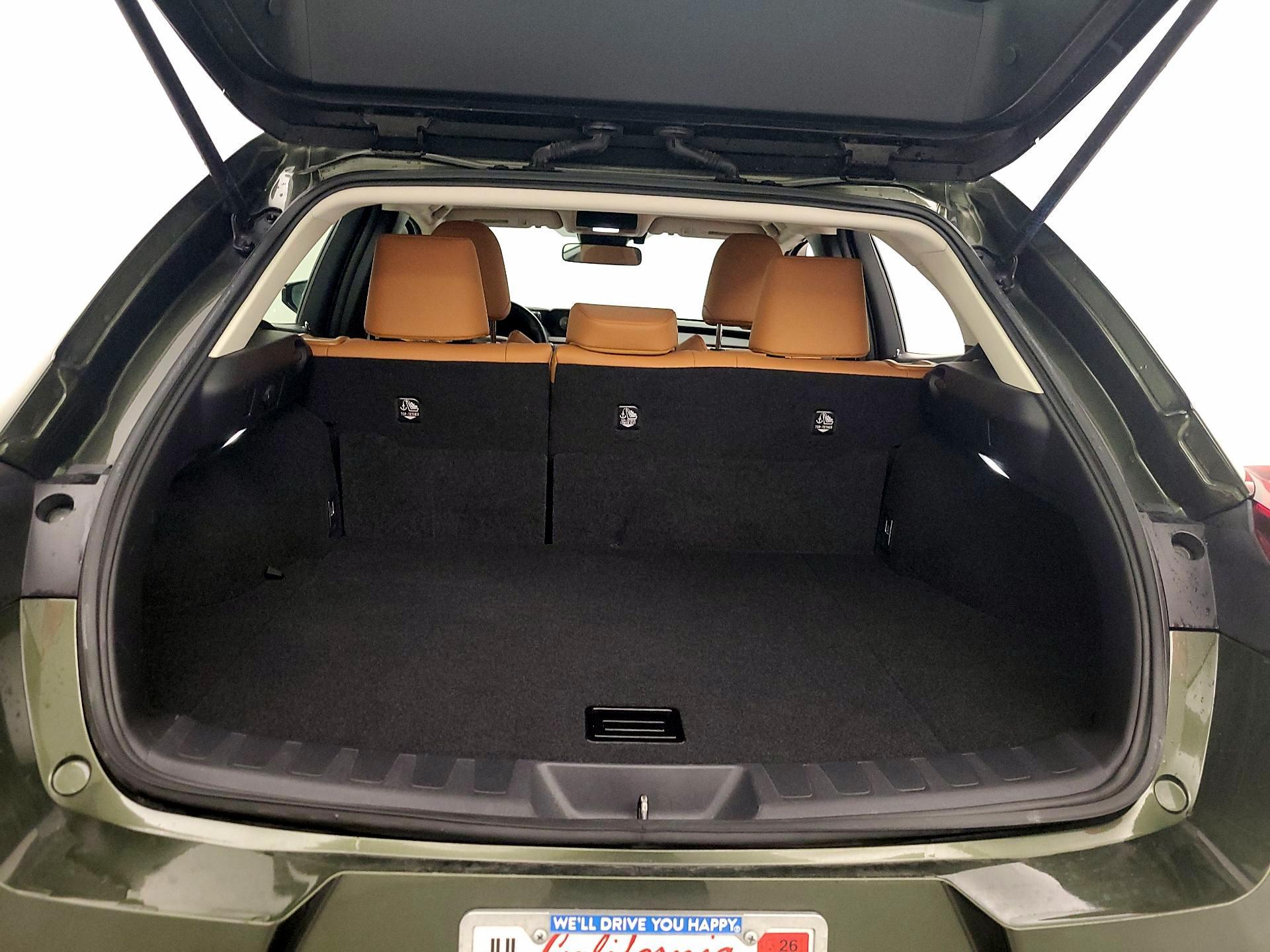 Thumbnail: 2021 Lexus UX - 20