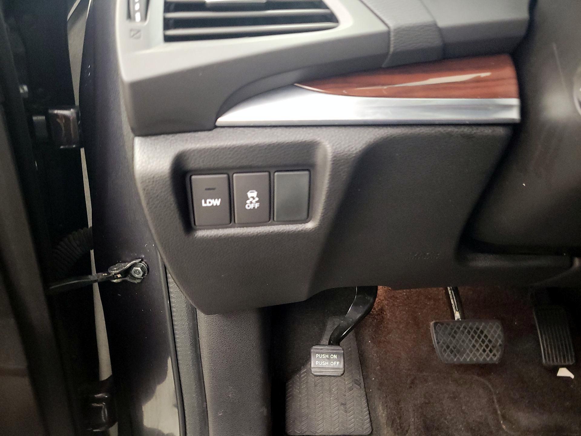 Thumbnail: 2014 Acura MDX - 13