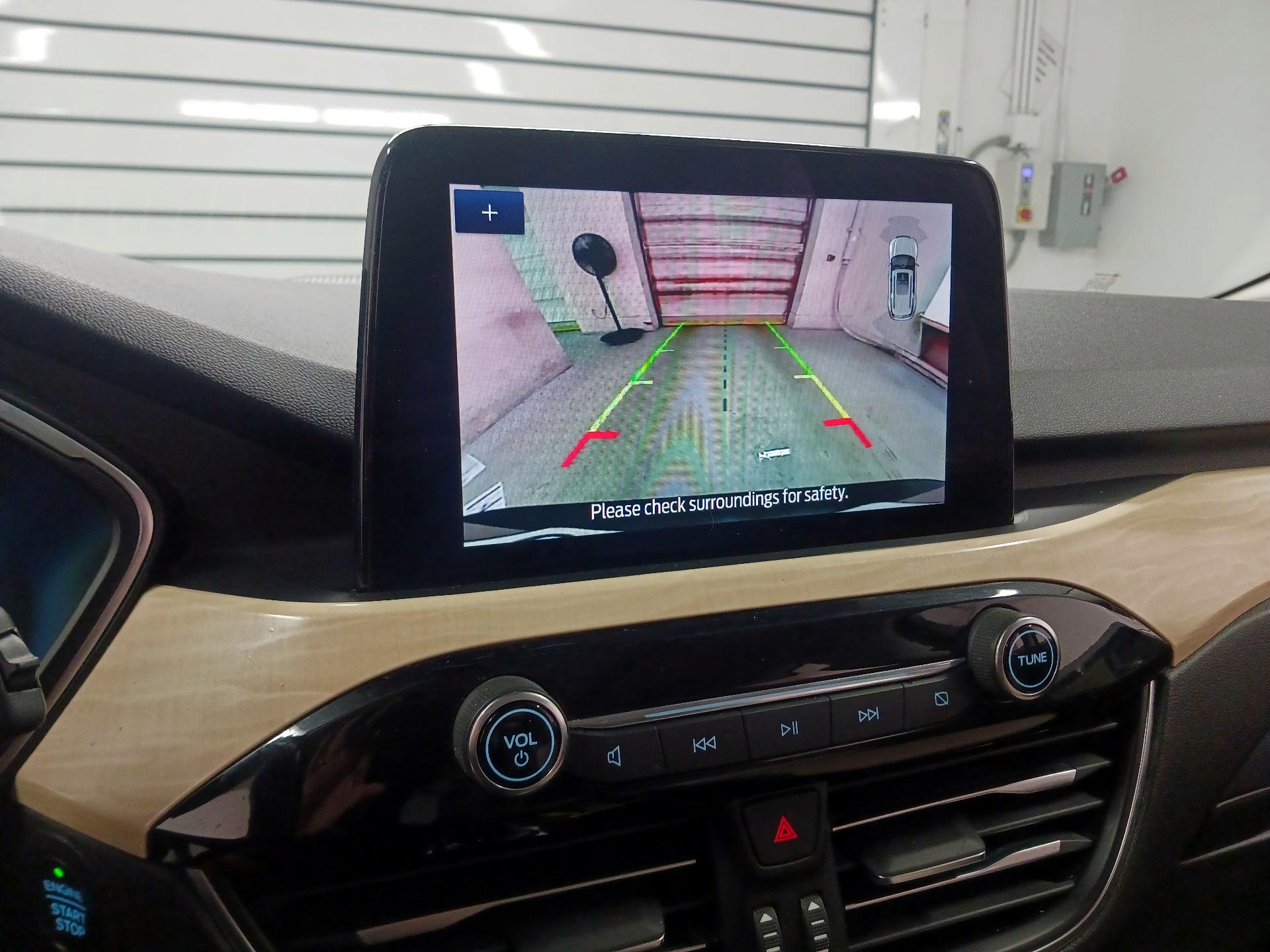 Thumbnail: 2021 Ford Escape - 11