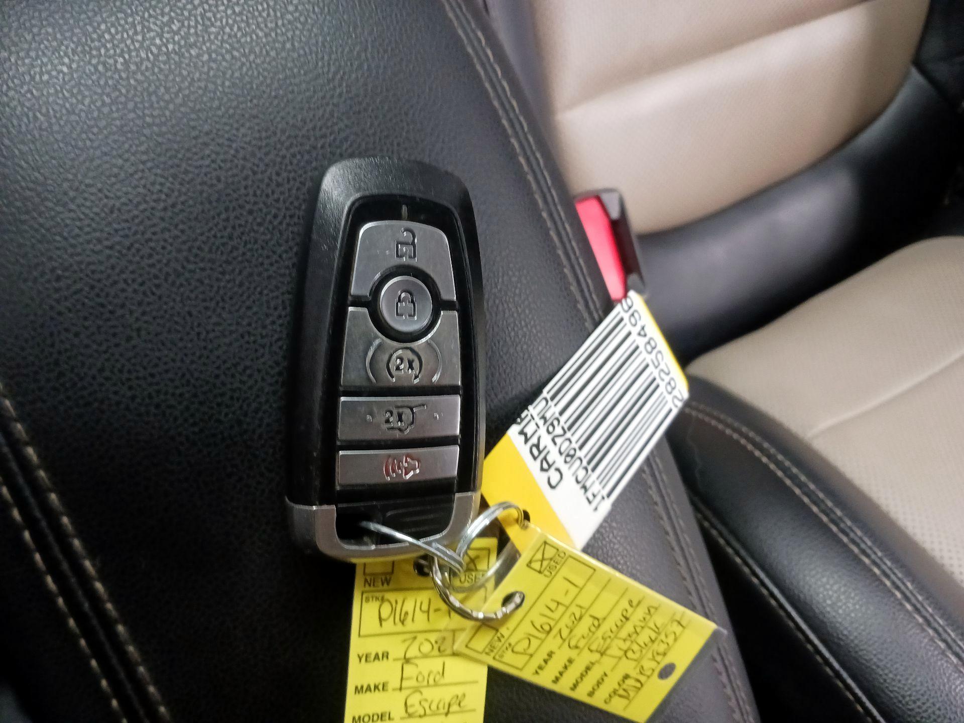 Thumbnail: 2021 Ford Escape - 18