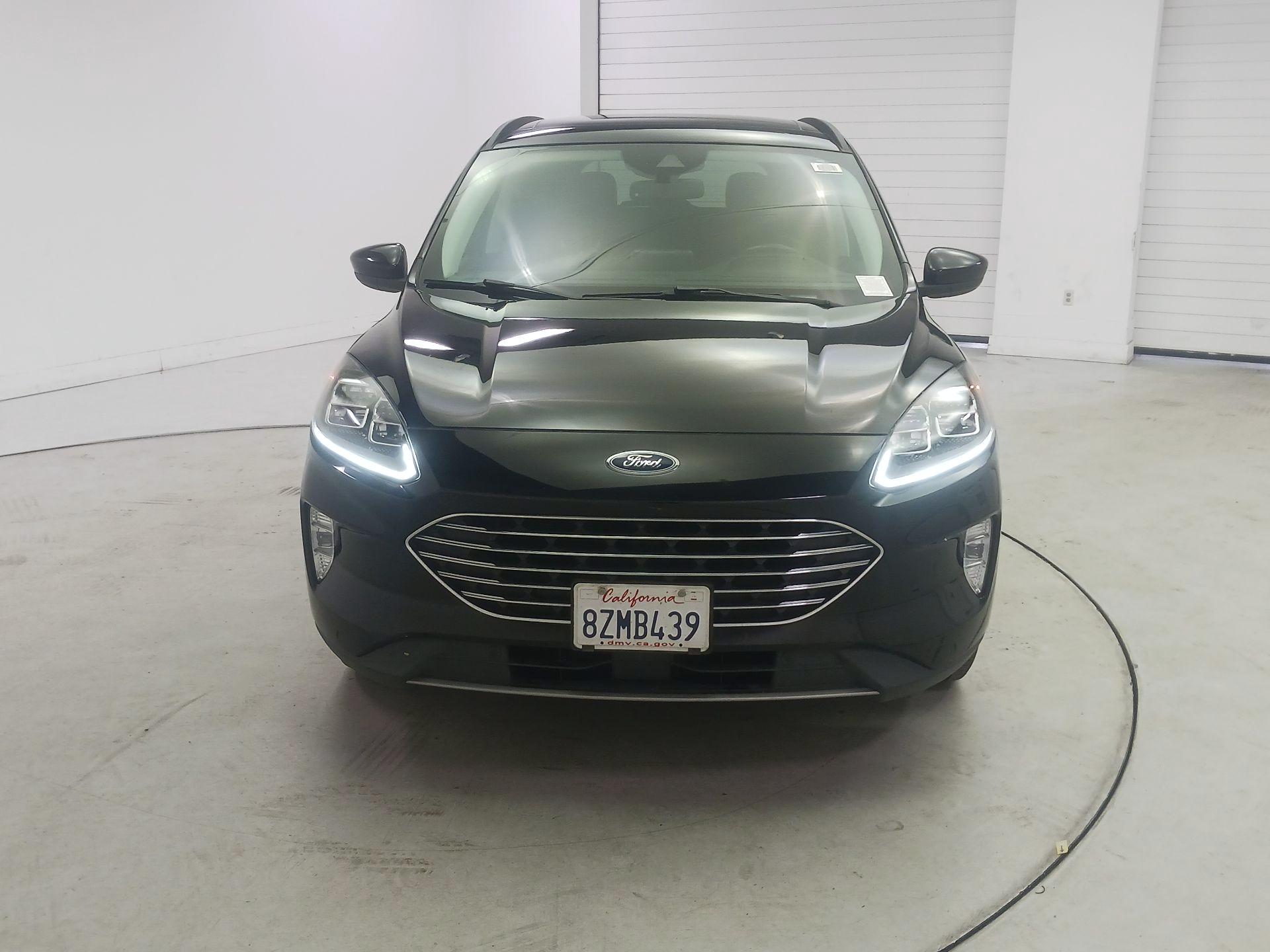 Thumbnail: 2021 Ford Escape - 2