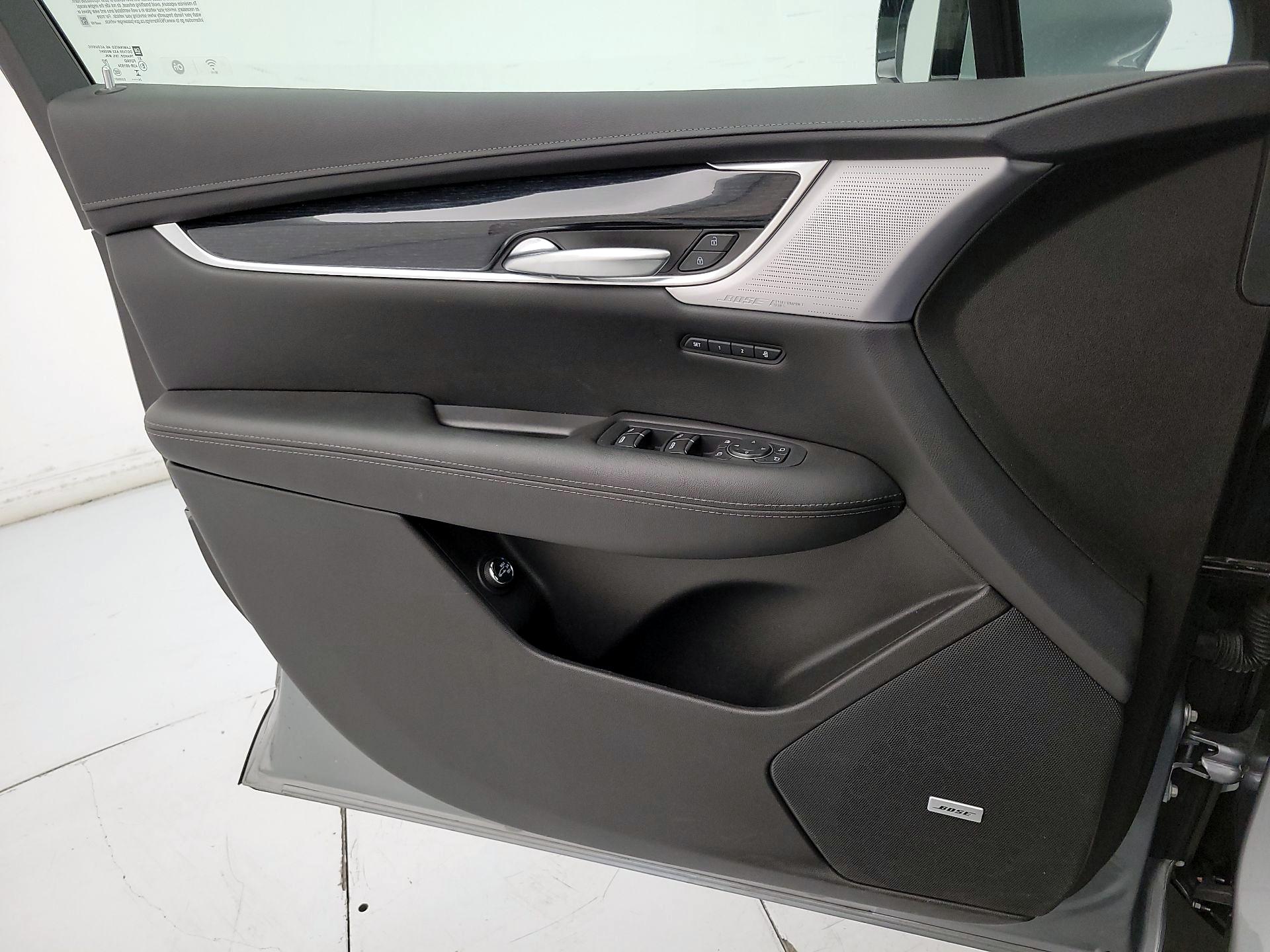 Thumbnail: 2025 Cadillac XT5 - 12