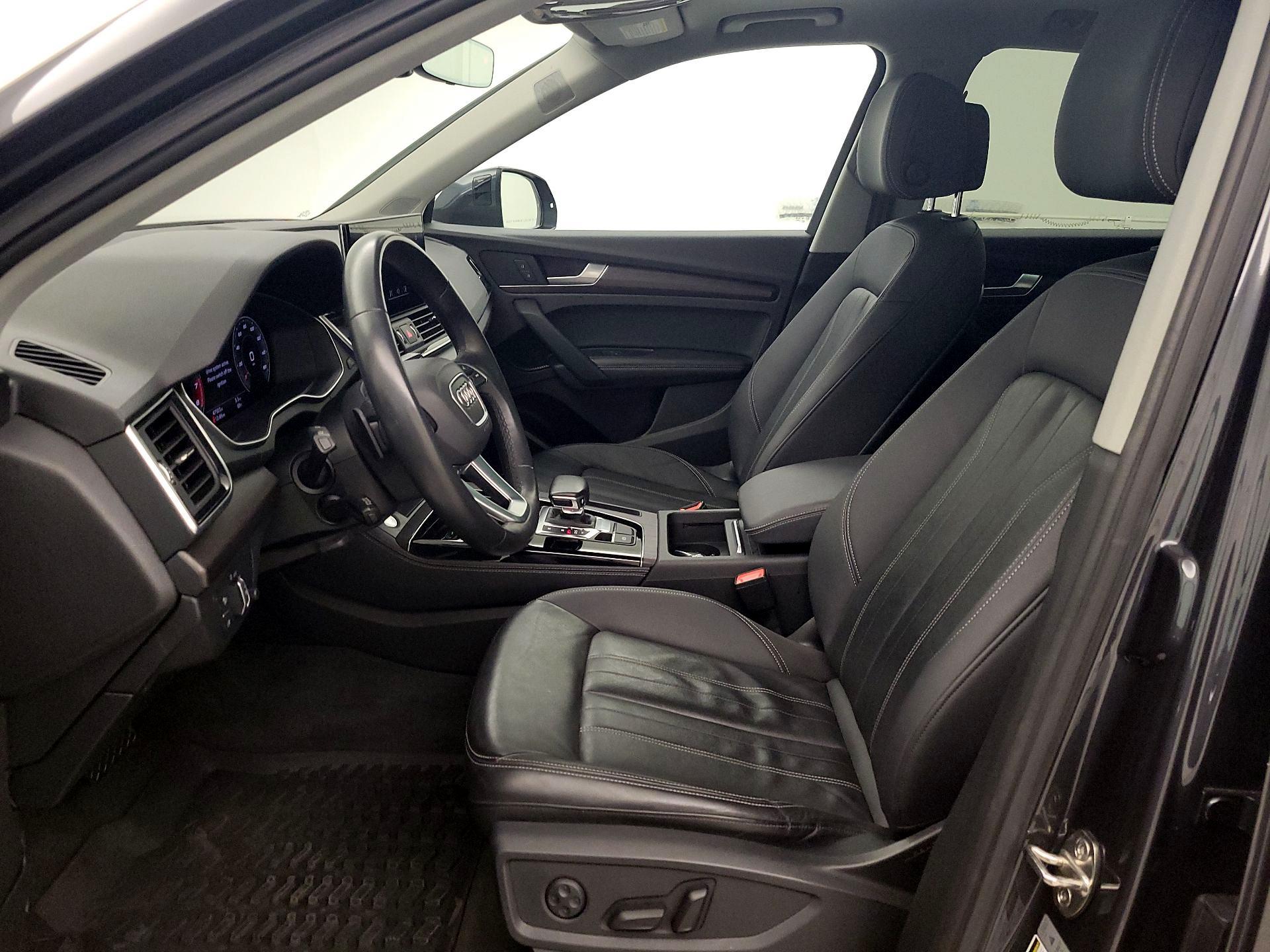 Thumbnail: 2021 Audi Q5 - 11