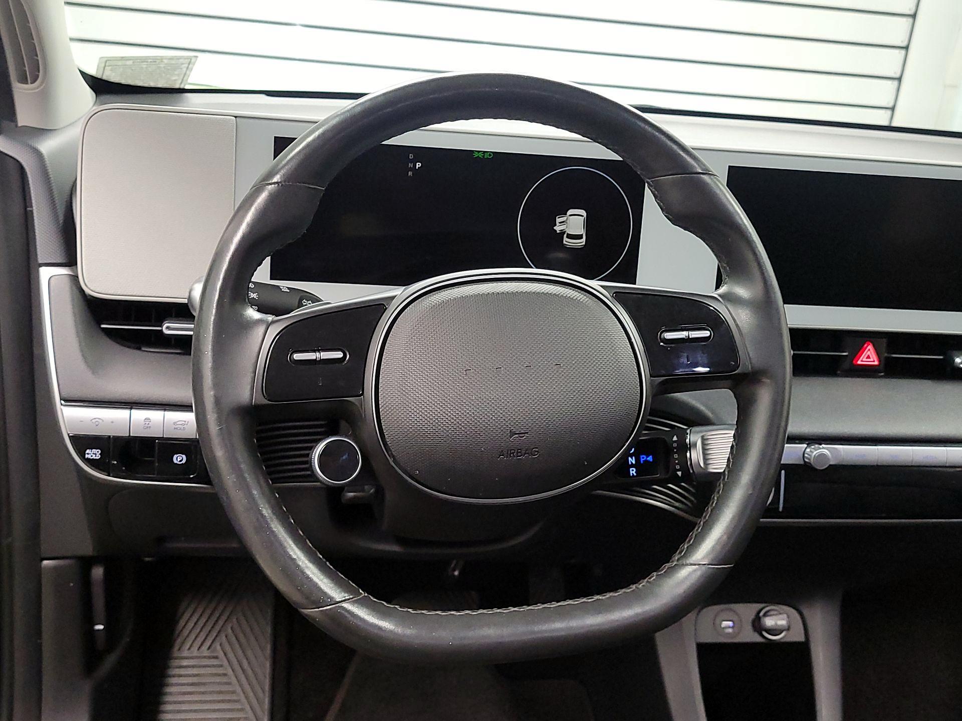 Thumbnail: 2023 Hyundai Ioniq 5 - 10