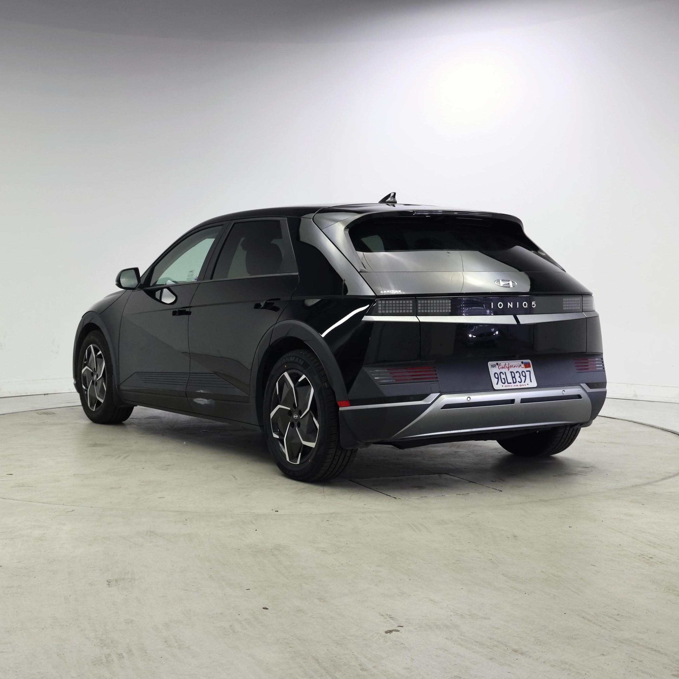 Thumbnail: 2023 Hyundai Ioniq 5 - 2