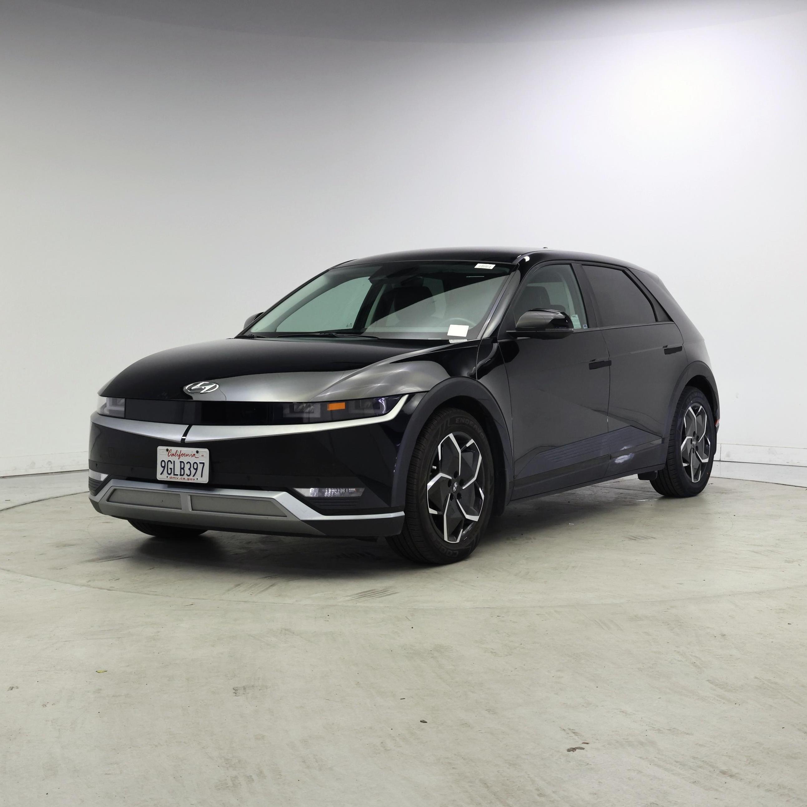 Thumbnail: 2023 Hyundai Ioniq 5 - 4