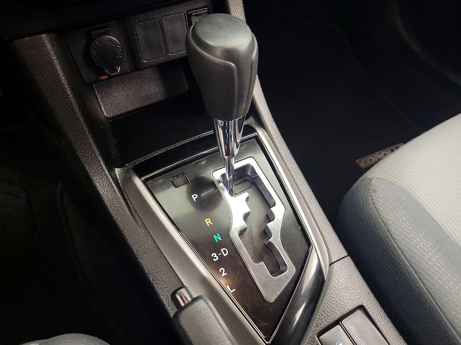 Thumbnail: 2016 Toyota Corolla - 16