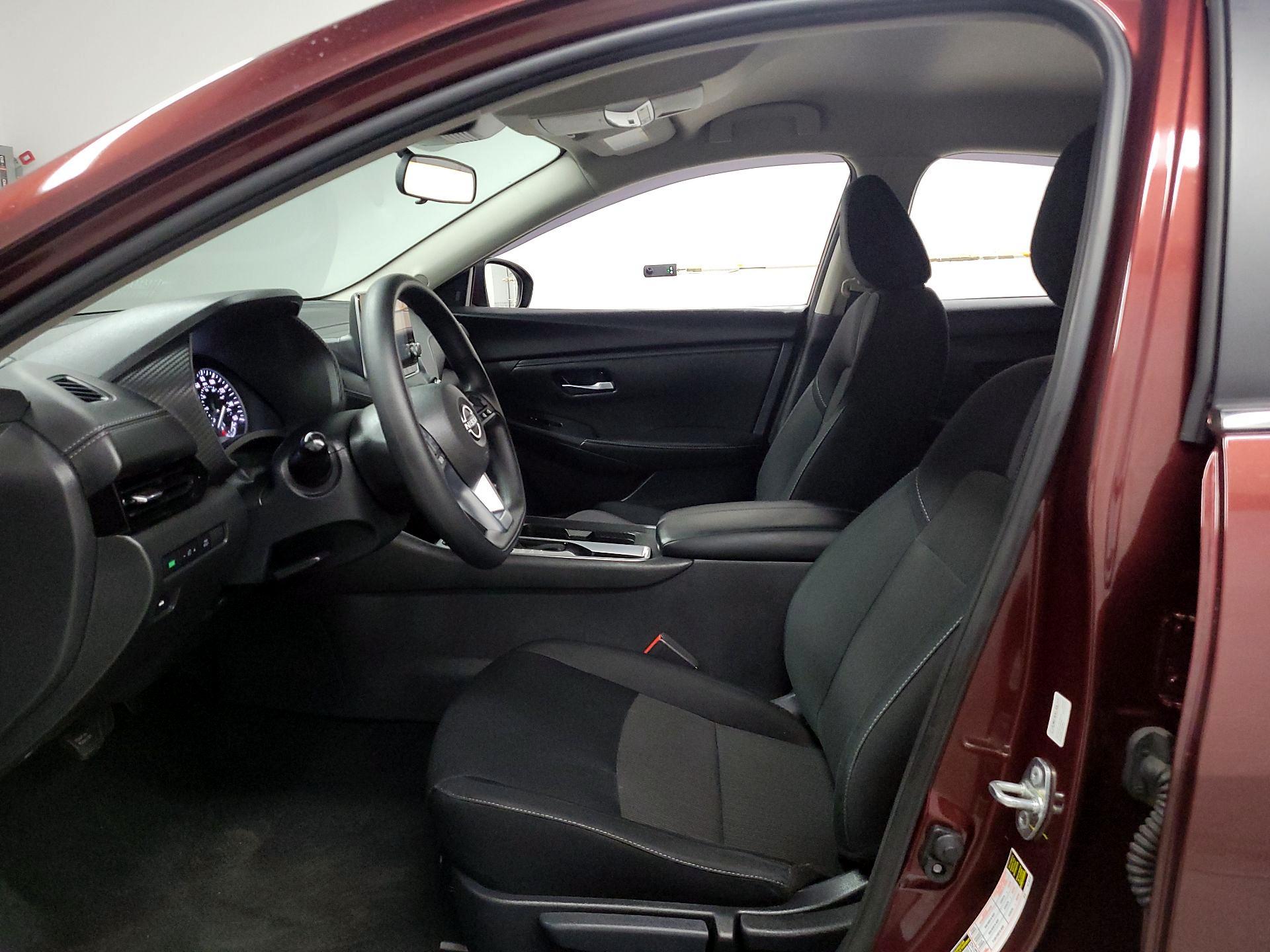 Thumbnail: 2025 Nissan Sentra - 9